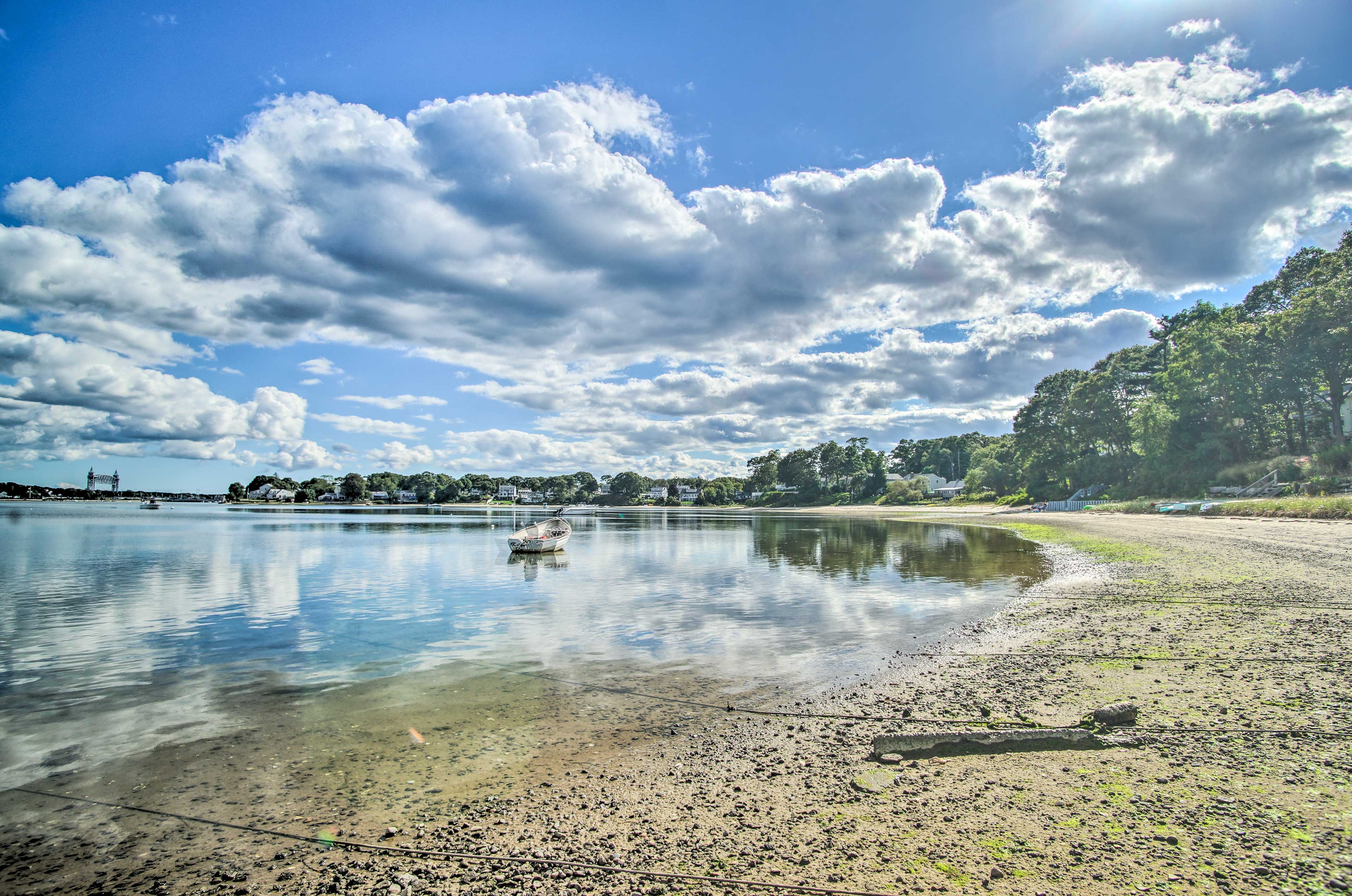 Property Image 2 - Buttermilk Cottage in Cape Cod: Steps to Beach