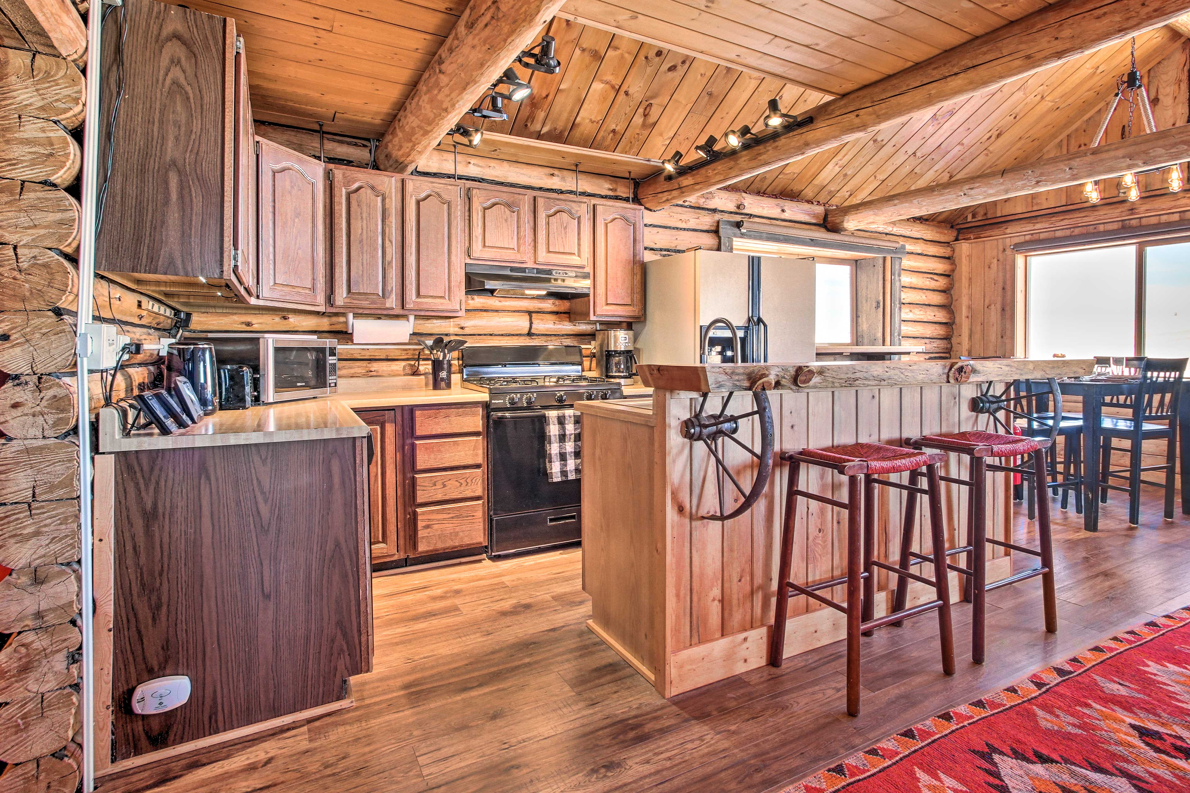 Remote Wolf Creek Cabin - Wide Open Spaces!