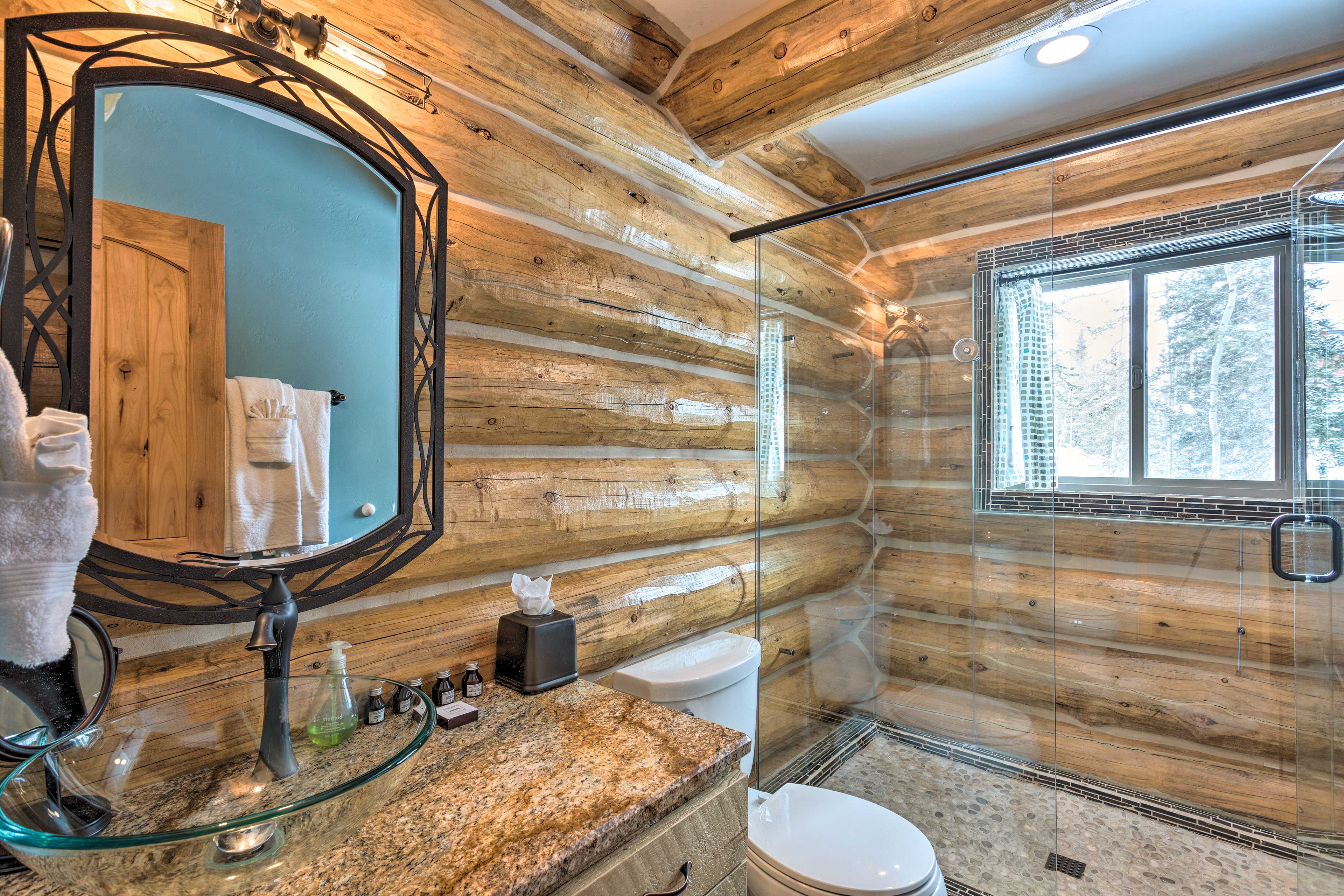 Fox Farm Retreat: Hillside Telluride Home w/ Sauna