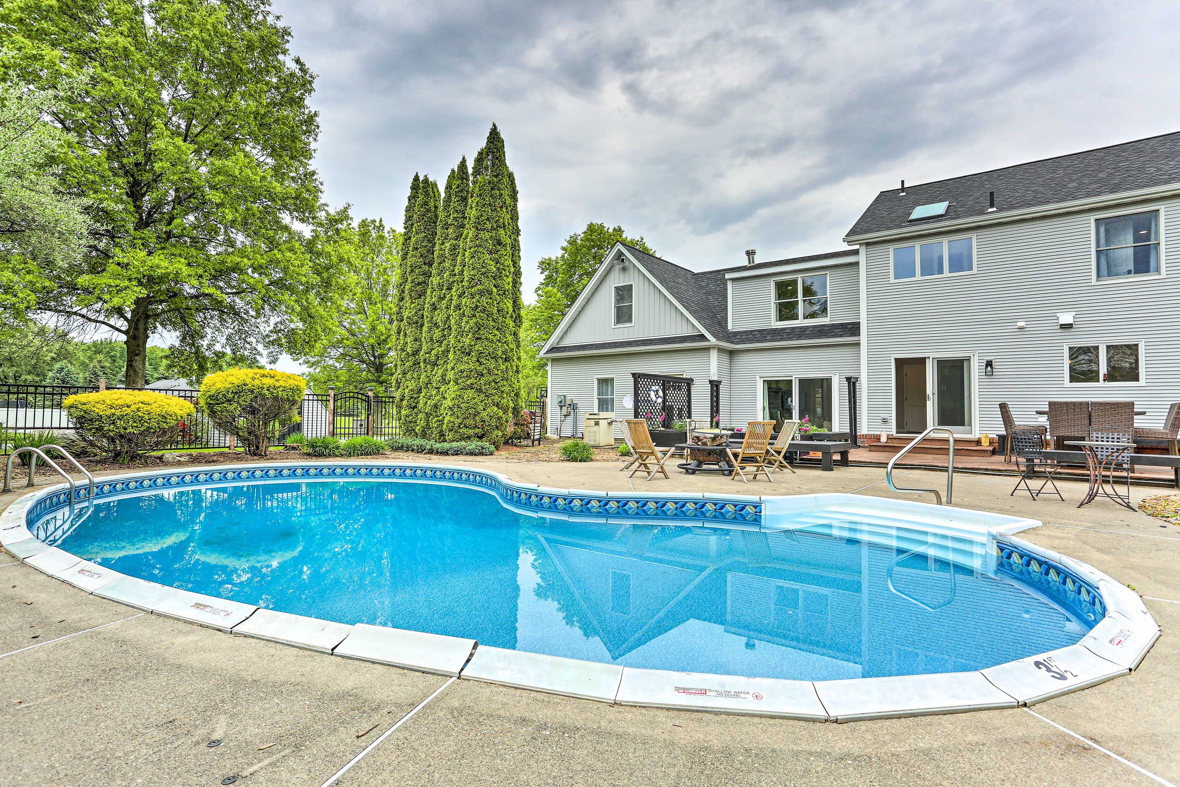 Property Image 1 - Gorgeous Montgomery Home with Hot Tub!