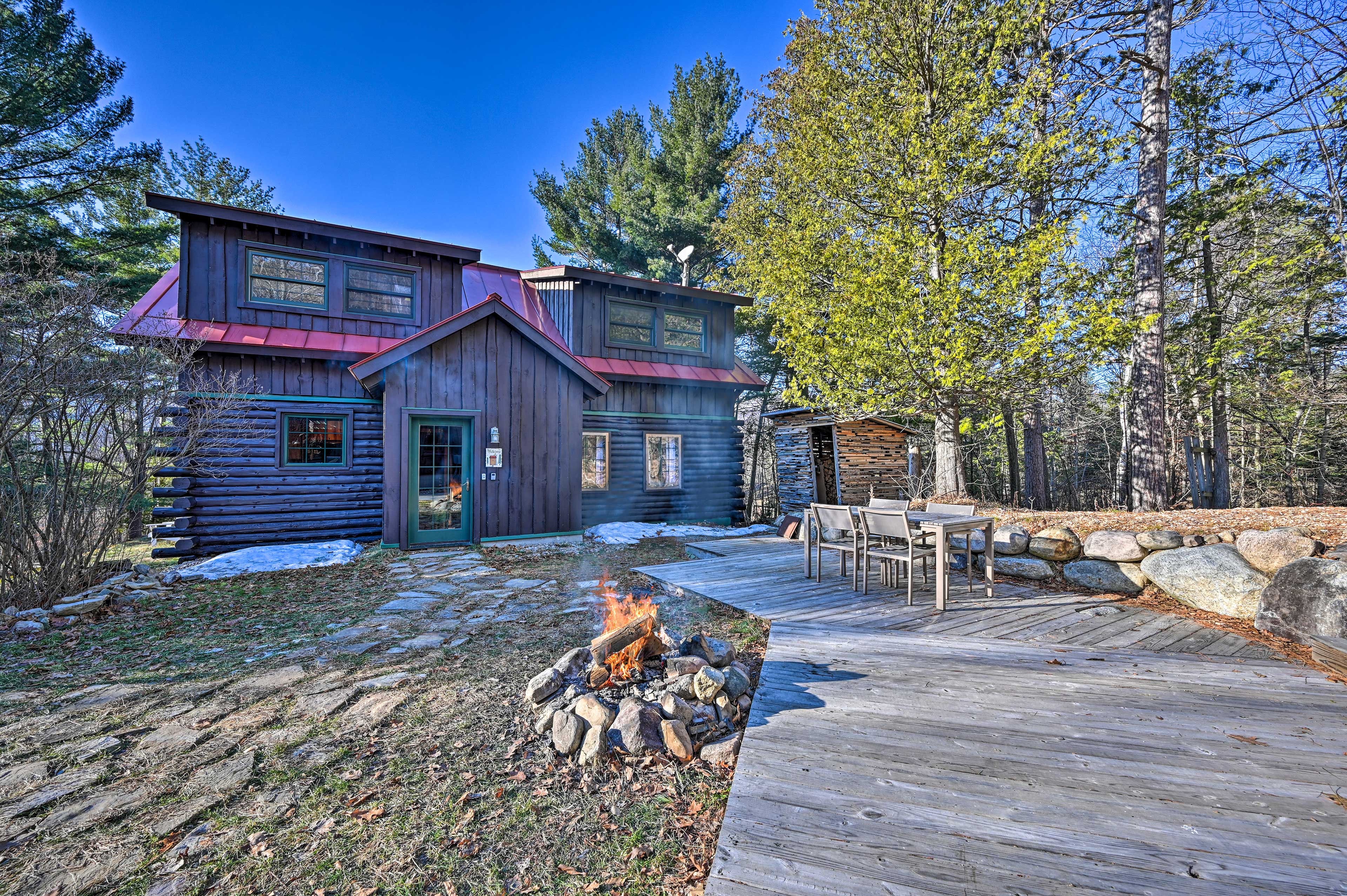 Property Image 1 - Log Cabin in Wilmington w/ Hot Tub Near Skiing!