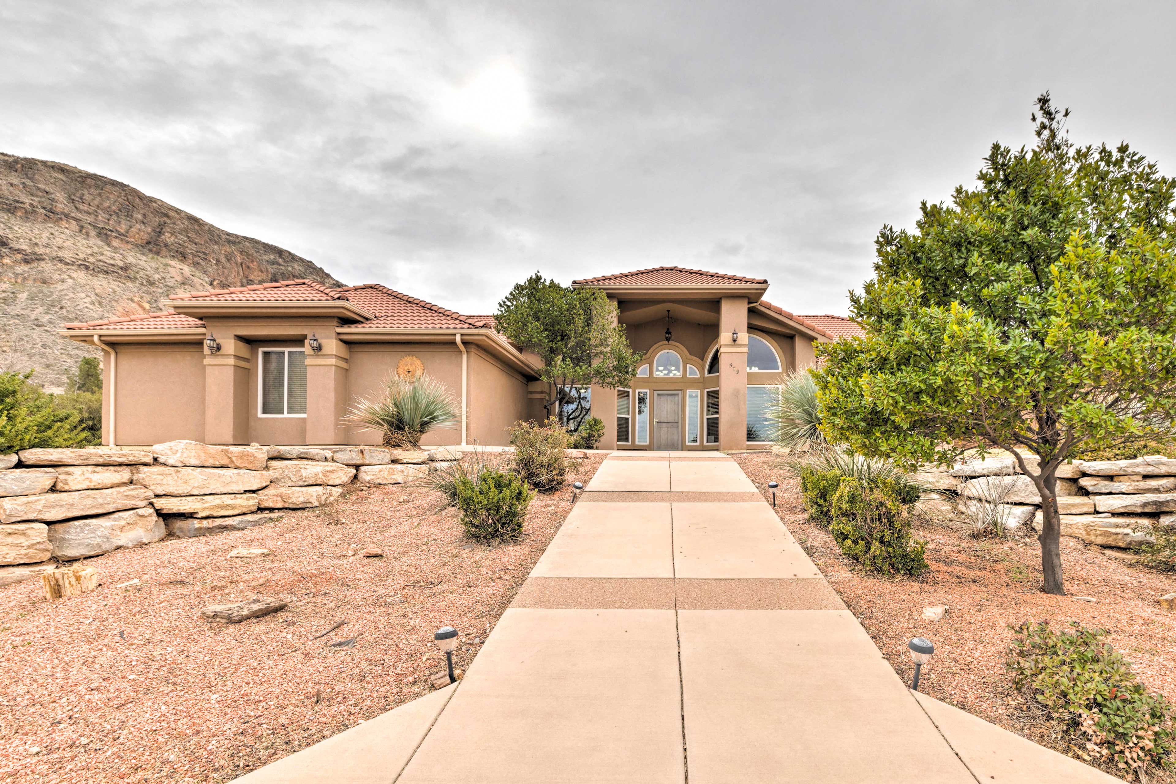 Property Image 1 - Hurricane Home w/ Pool & Spa ~ 25 Mi to Zion!