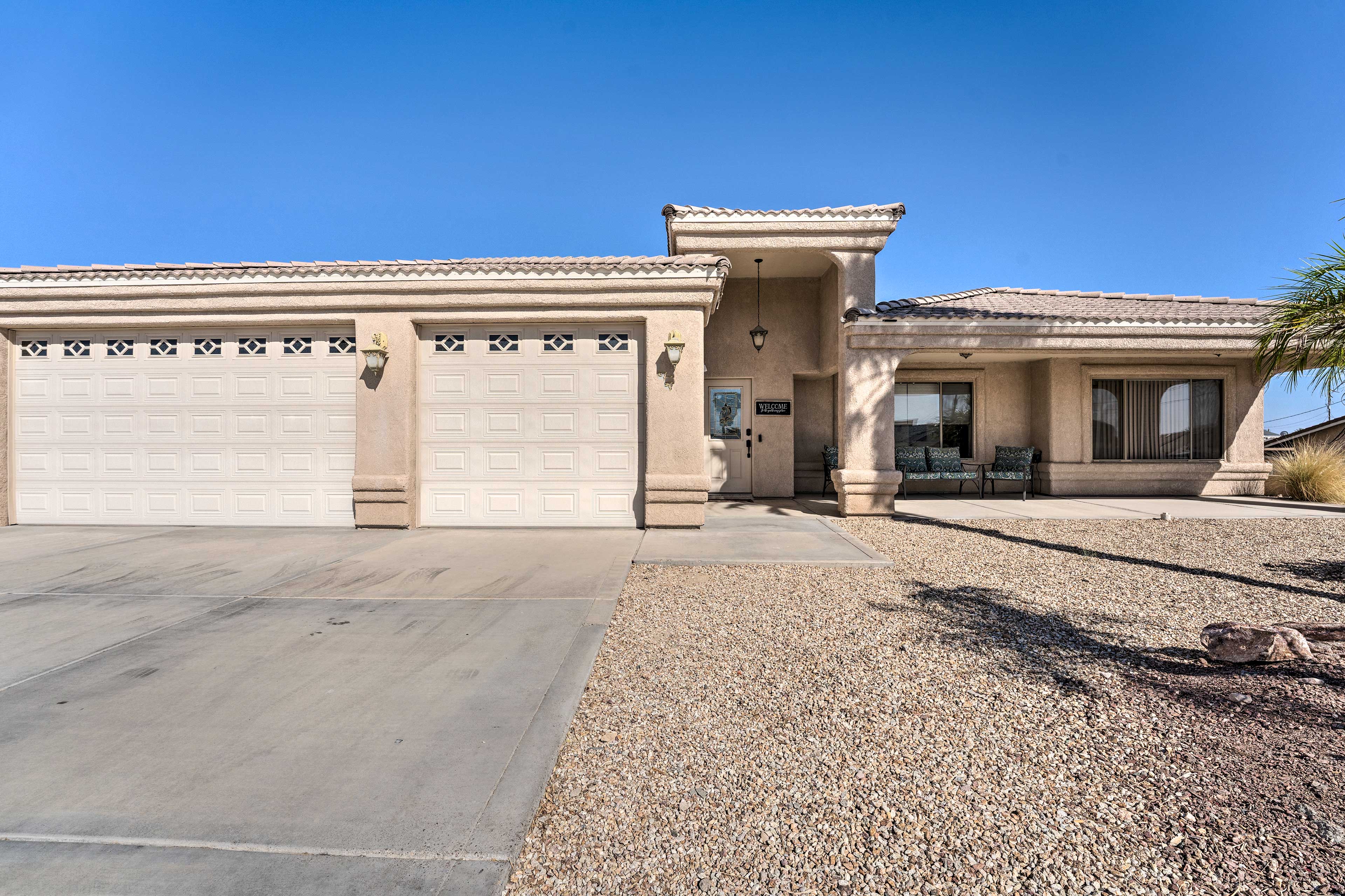 Property Image 1 - Idyllic Lake Havasu Home w/ Pool + Jacuzzi!