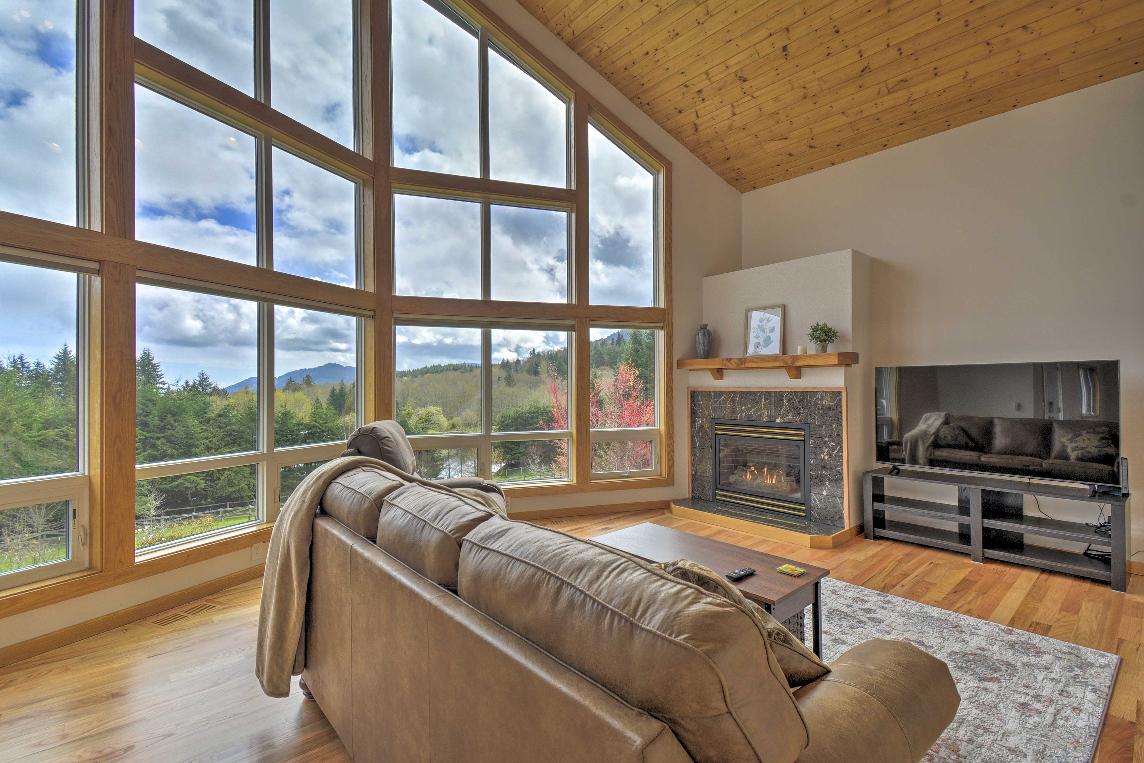 Property Image 1 - Idyllic Retreat ~ 20 Mi to Olympic National Park!