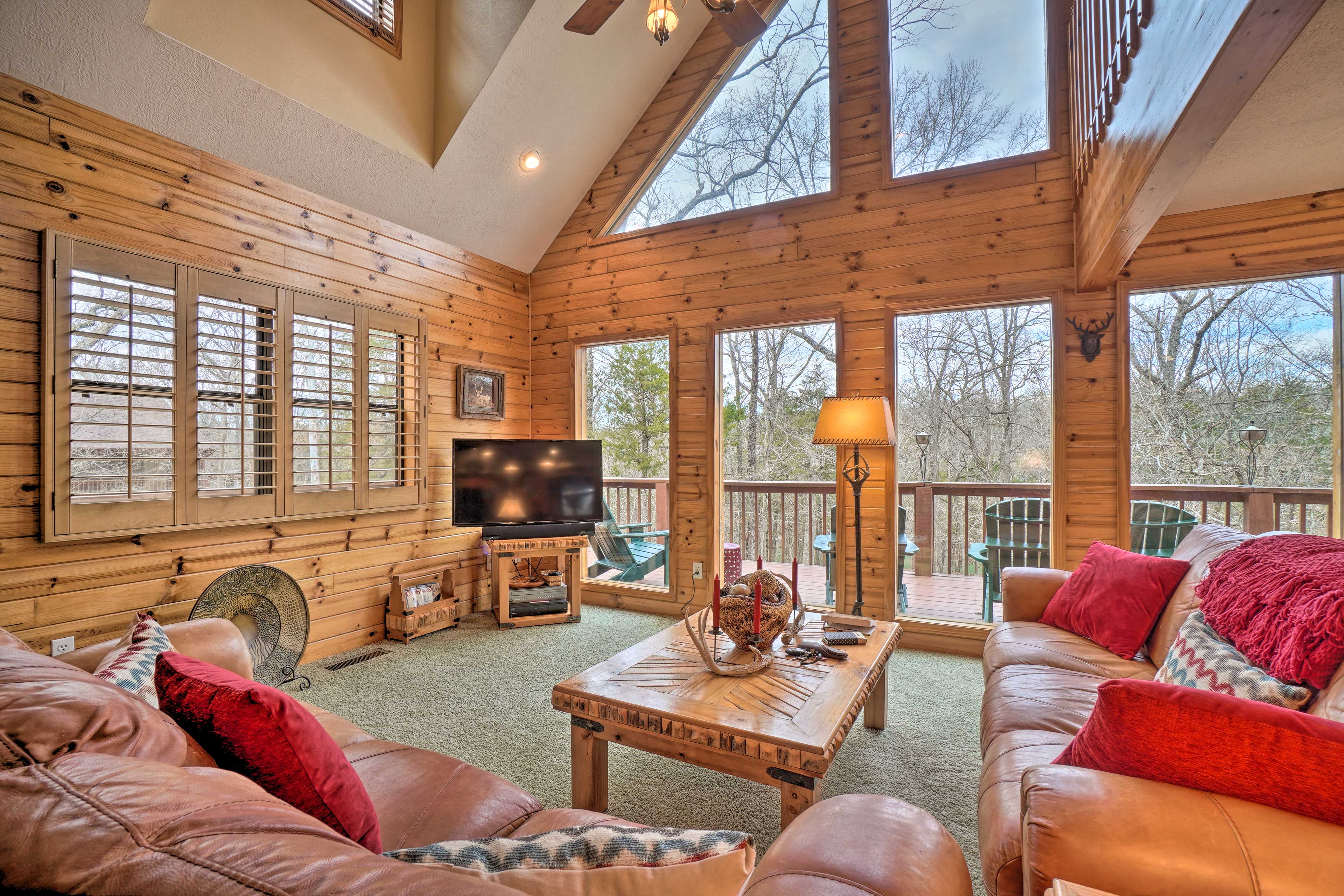 Property Image 2 - Idyllic Table Rock Lake Cabin w/ Fire Pit!