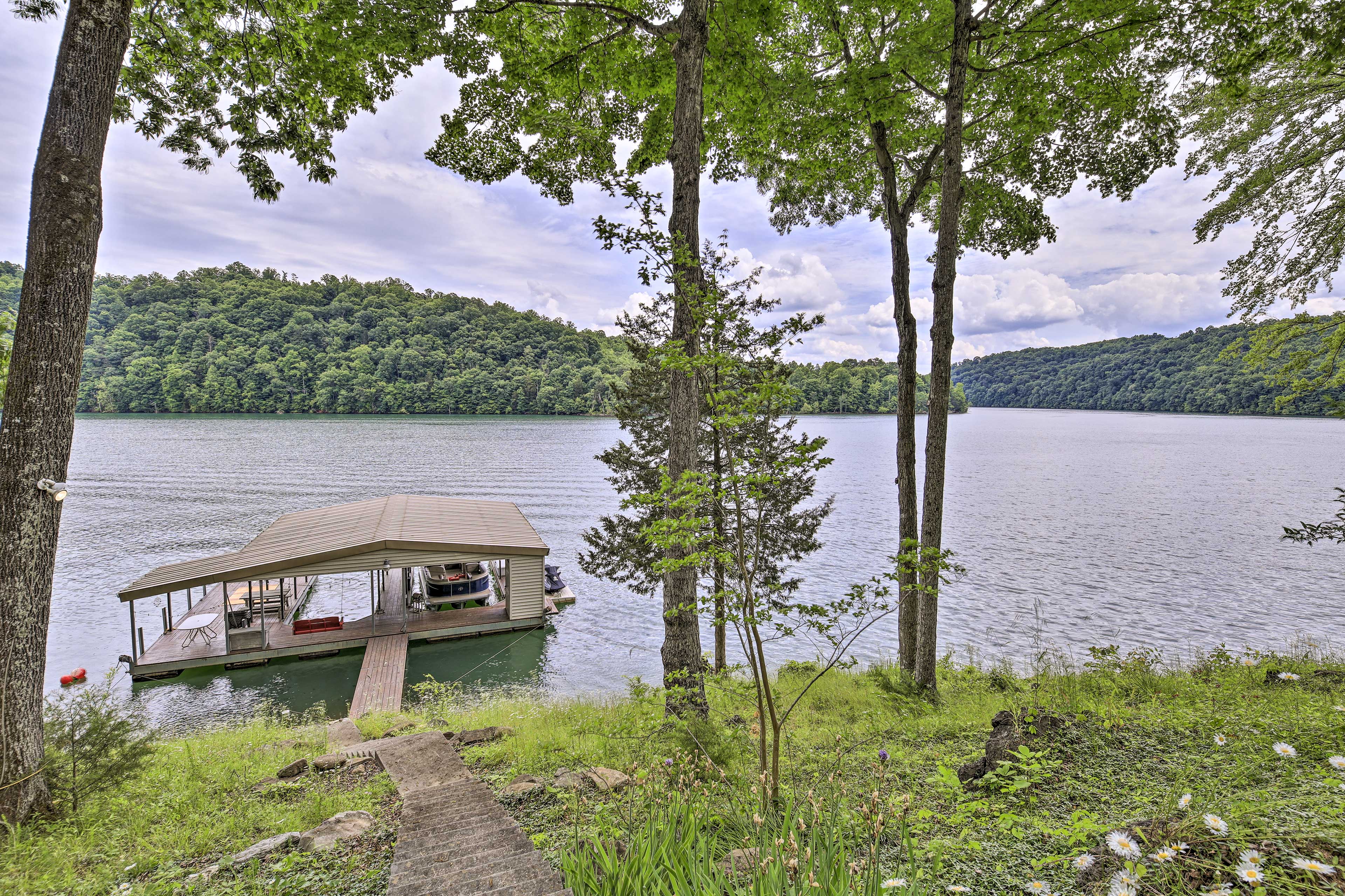 Property Image 2 - Inviting Family Abode w/ Dock on Norris Lake!