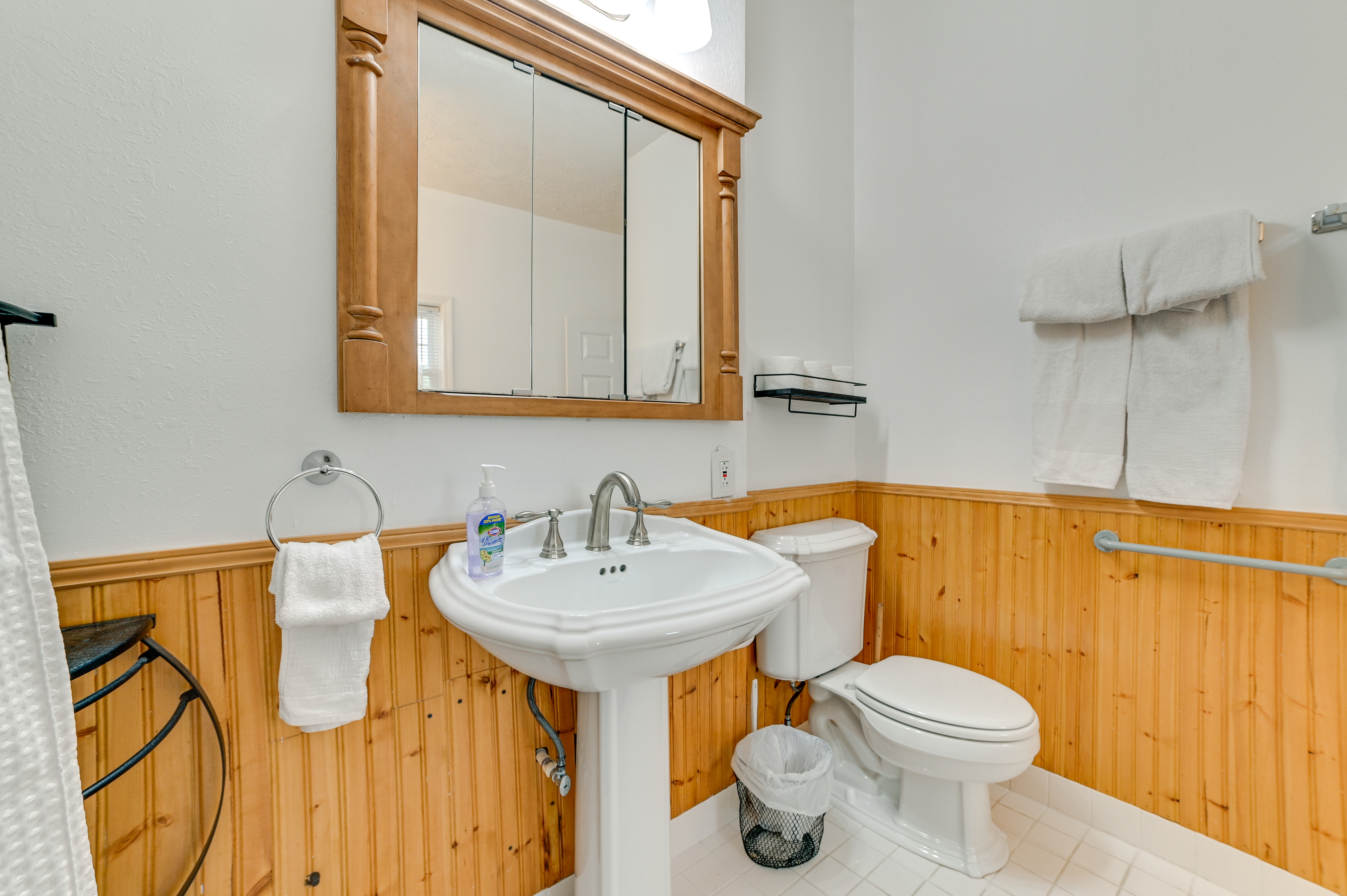 Lake Escape in Cadiz w/ Dock: Families Welcome!