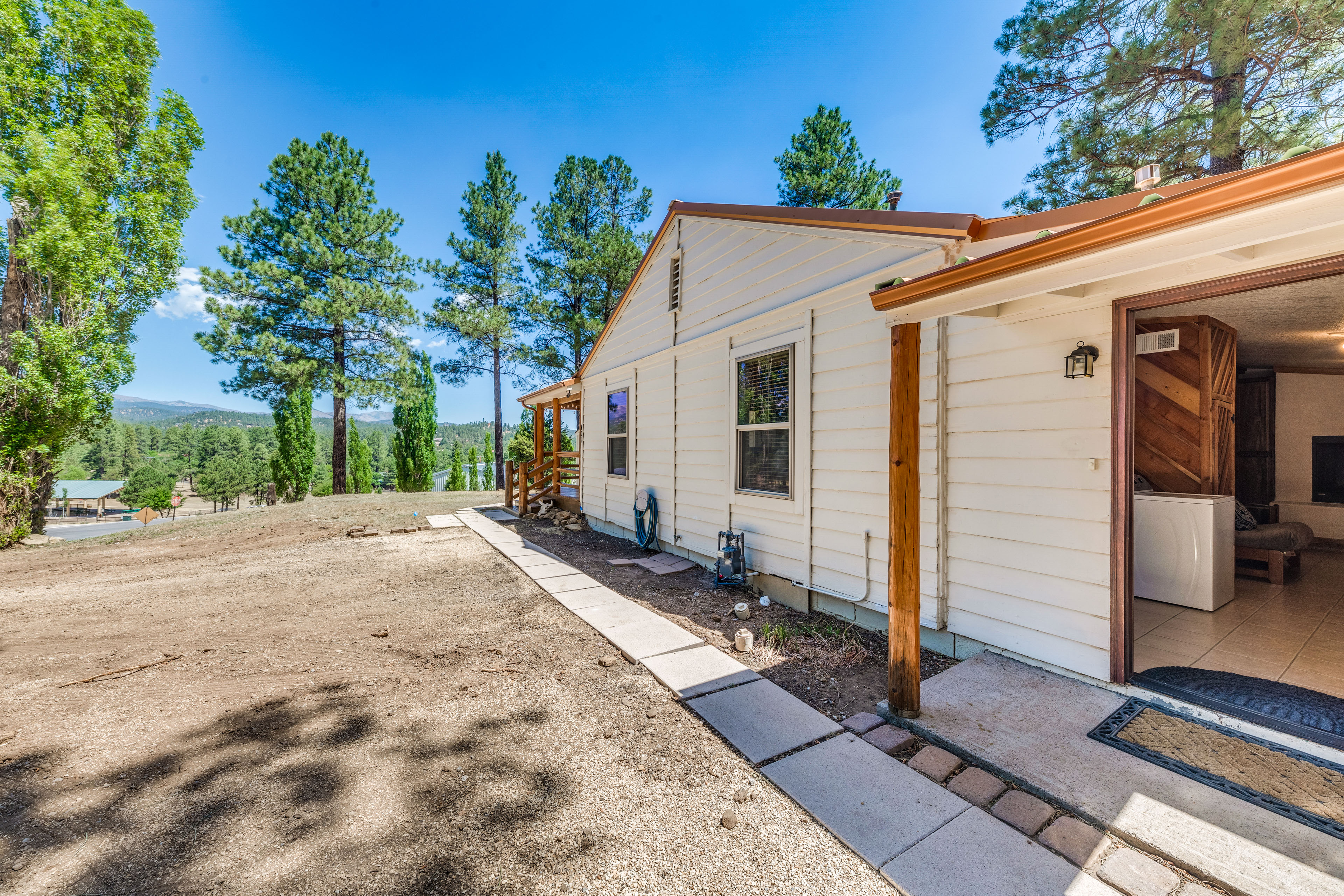 Ruidoso Cabin - Walk to Local Park + Downtown