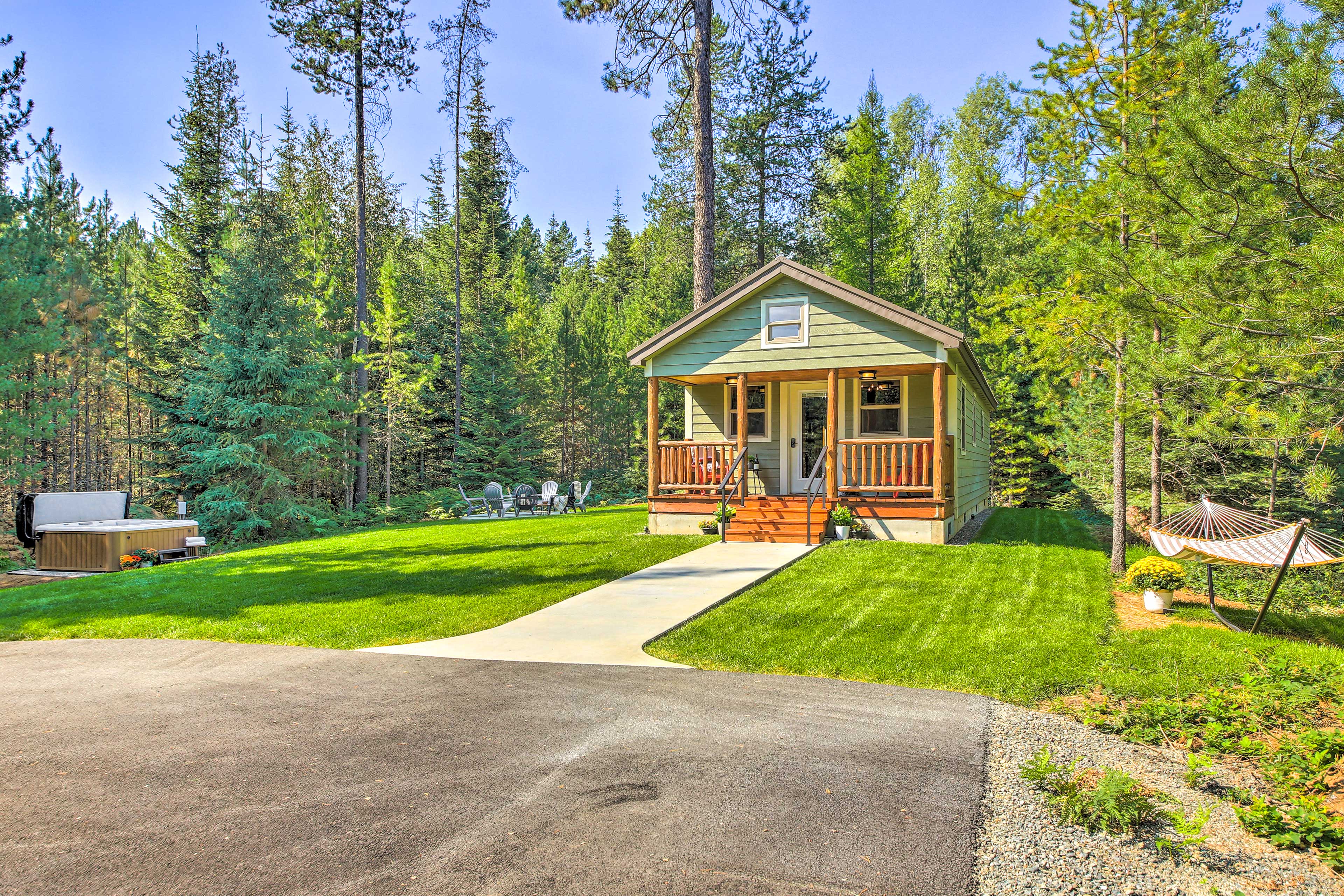 Property Image 1 - Rustic-Chic Woodland Hideaway w/ Hot Tub!