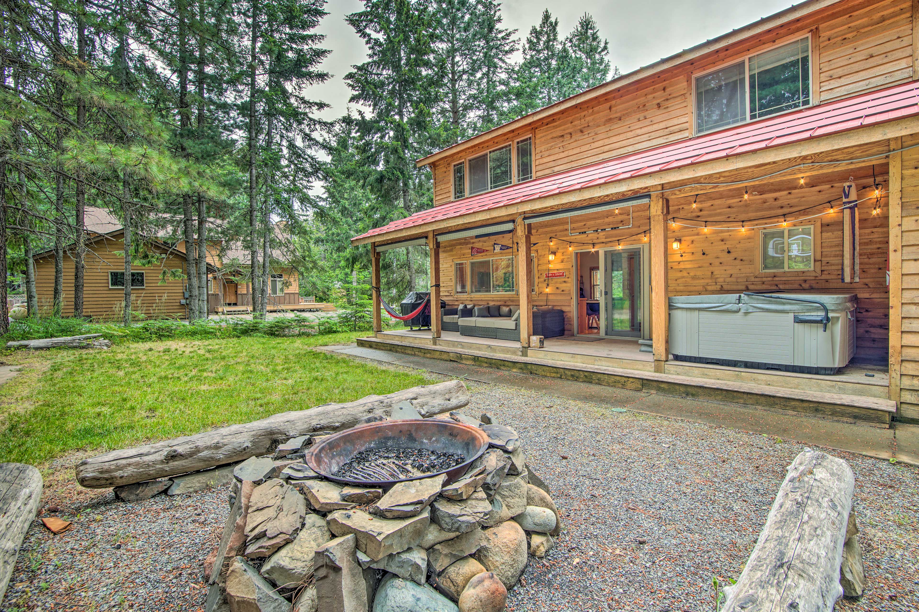 Property Image 1 - Serene Home: Hot Tub + Cle Elum Lake Access!