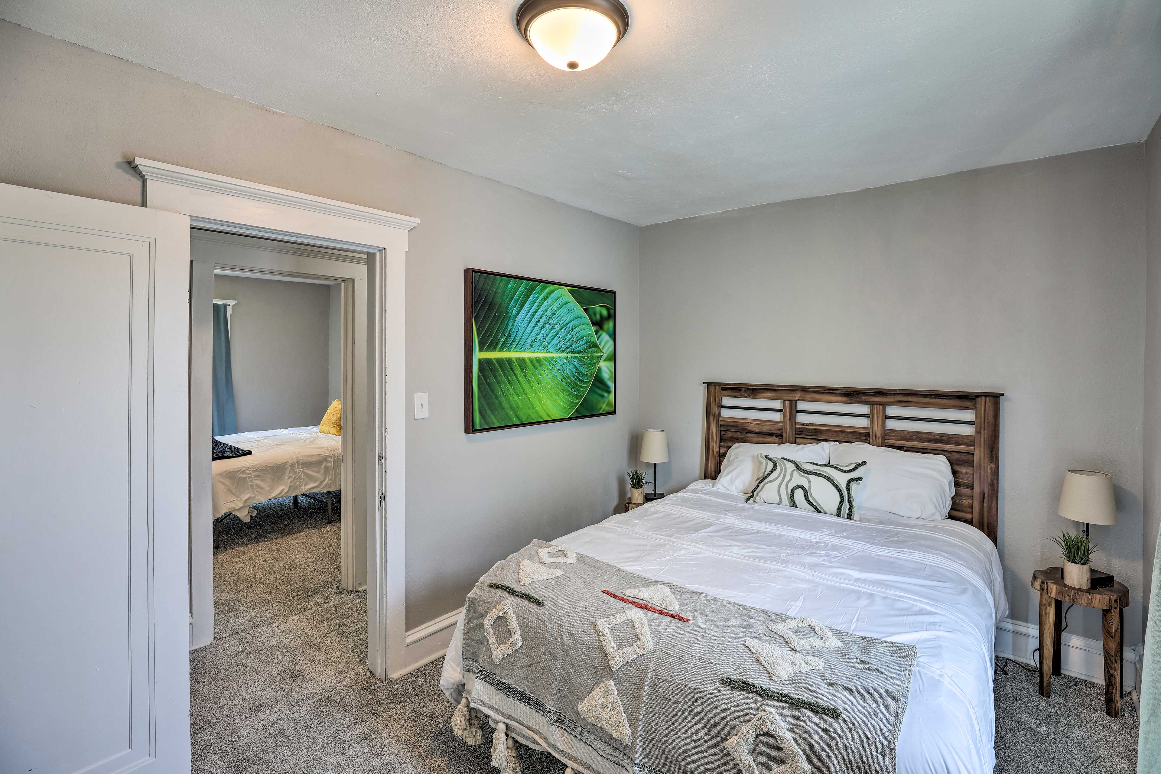 Sioux Falls Abode w/ Fire Pit - 1 Mi to Dtwn!