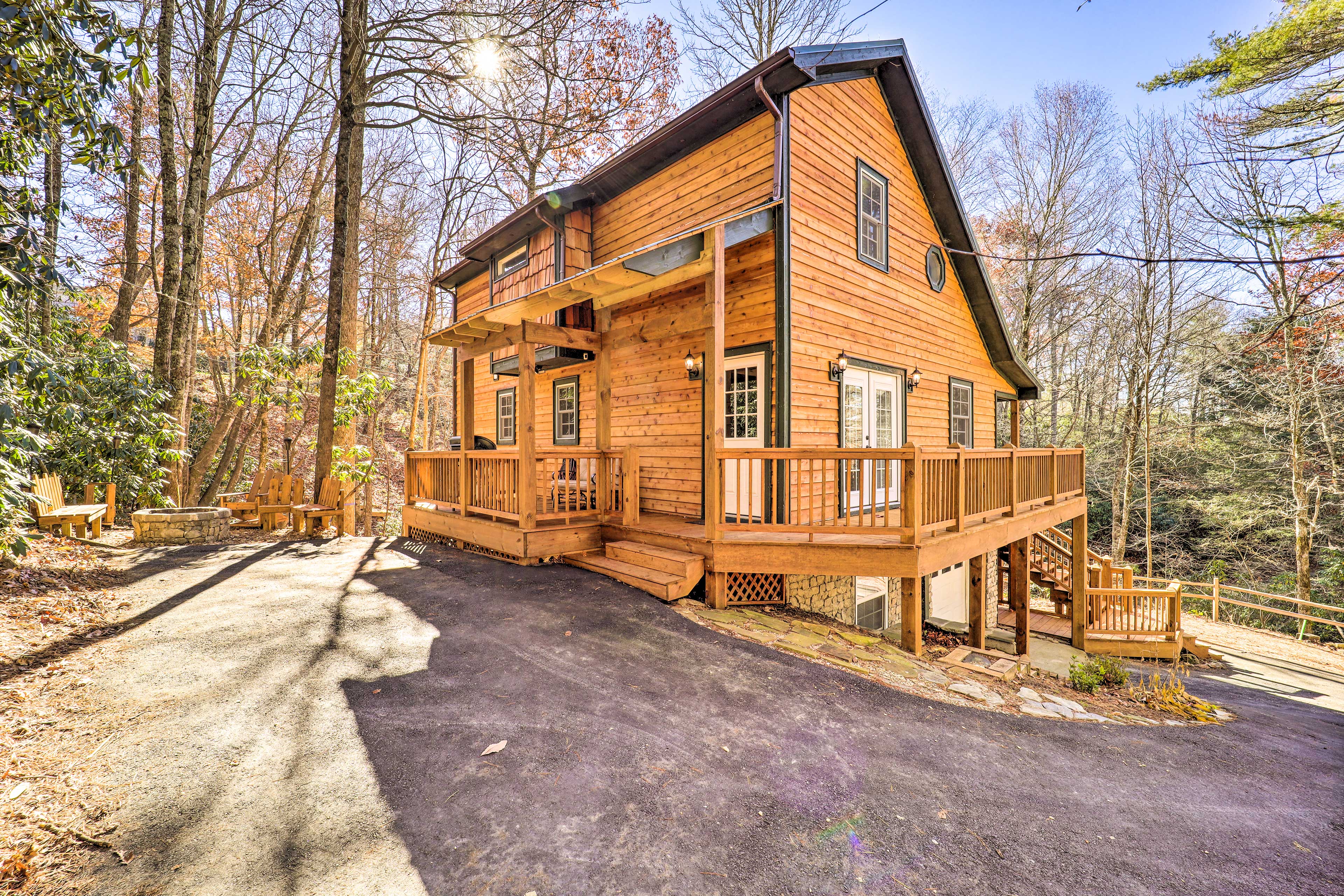 Property Image 1 - Newland Mountain Cabin: Golf & Resort Amenities!