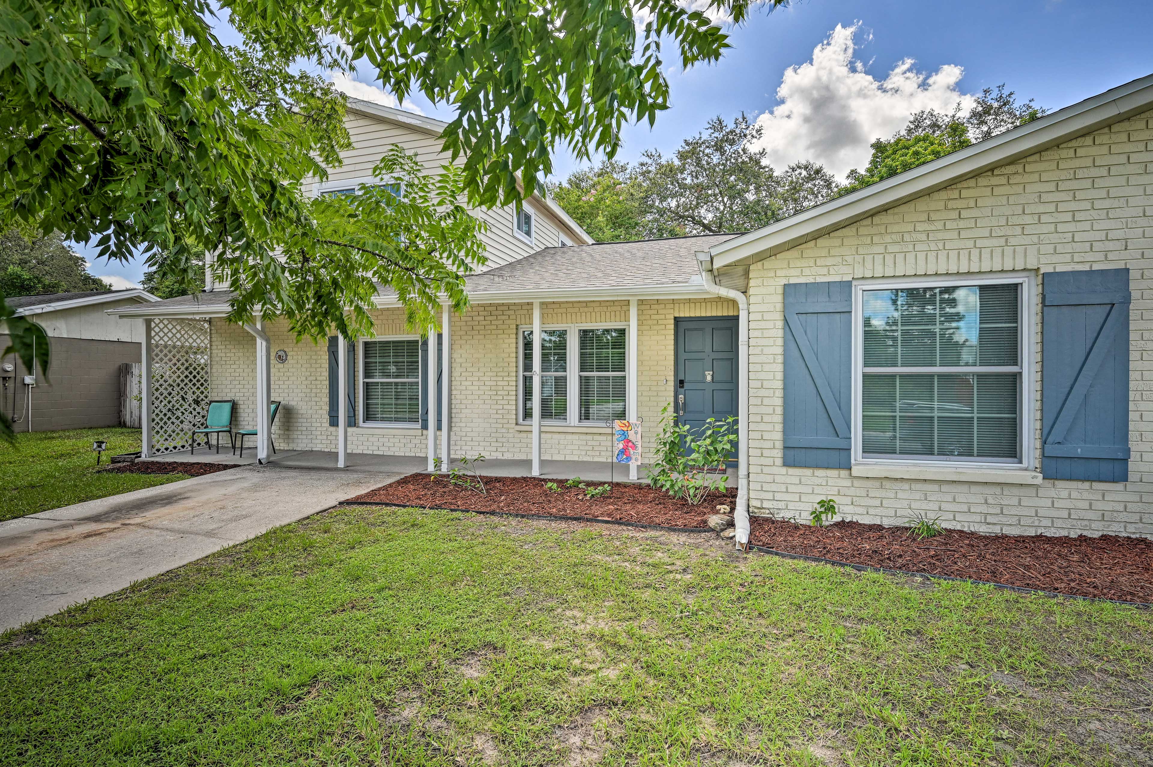 Property Image 1 - Spacious Brandon Home w/ Private Outdoor Pool