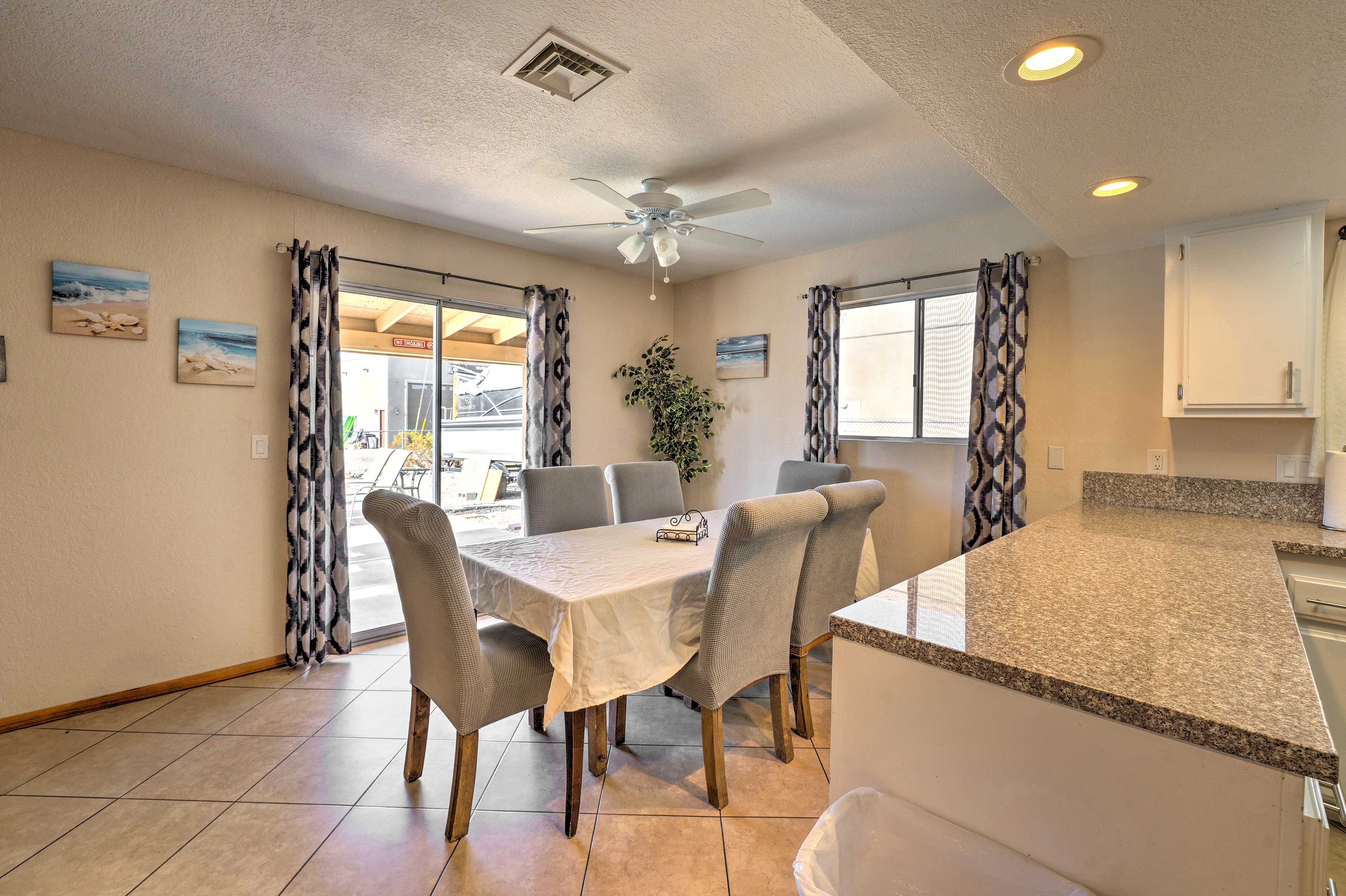 1 Mi to Lake Havasu! Home w/ Heated Pool