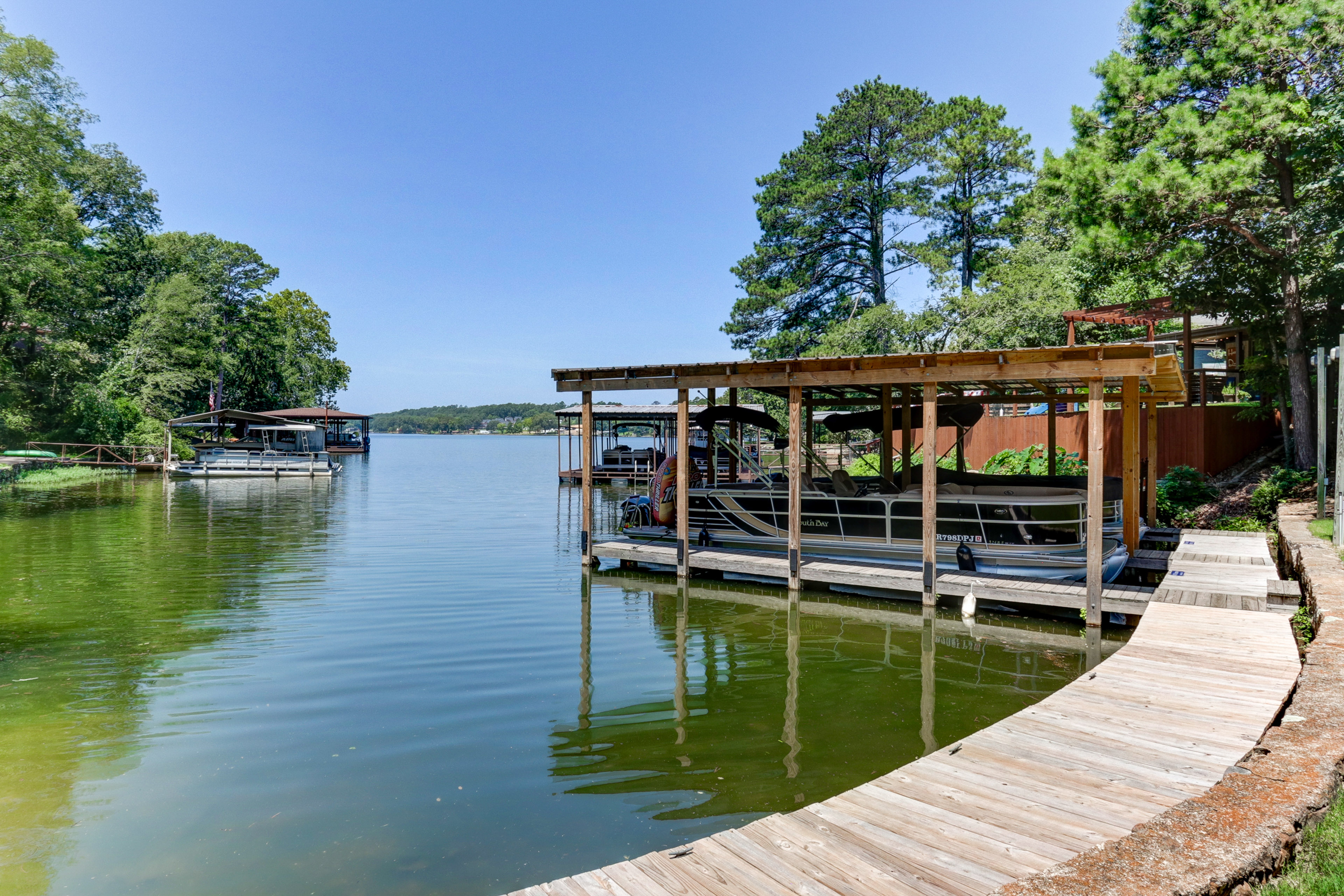 Property Image 2 - Hot Springs Getaway w/ Boat Ramp on Lake Hamilton