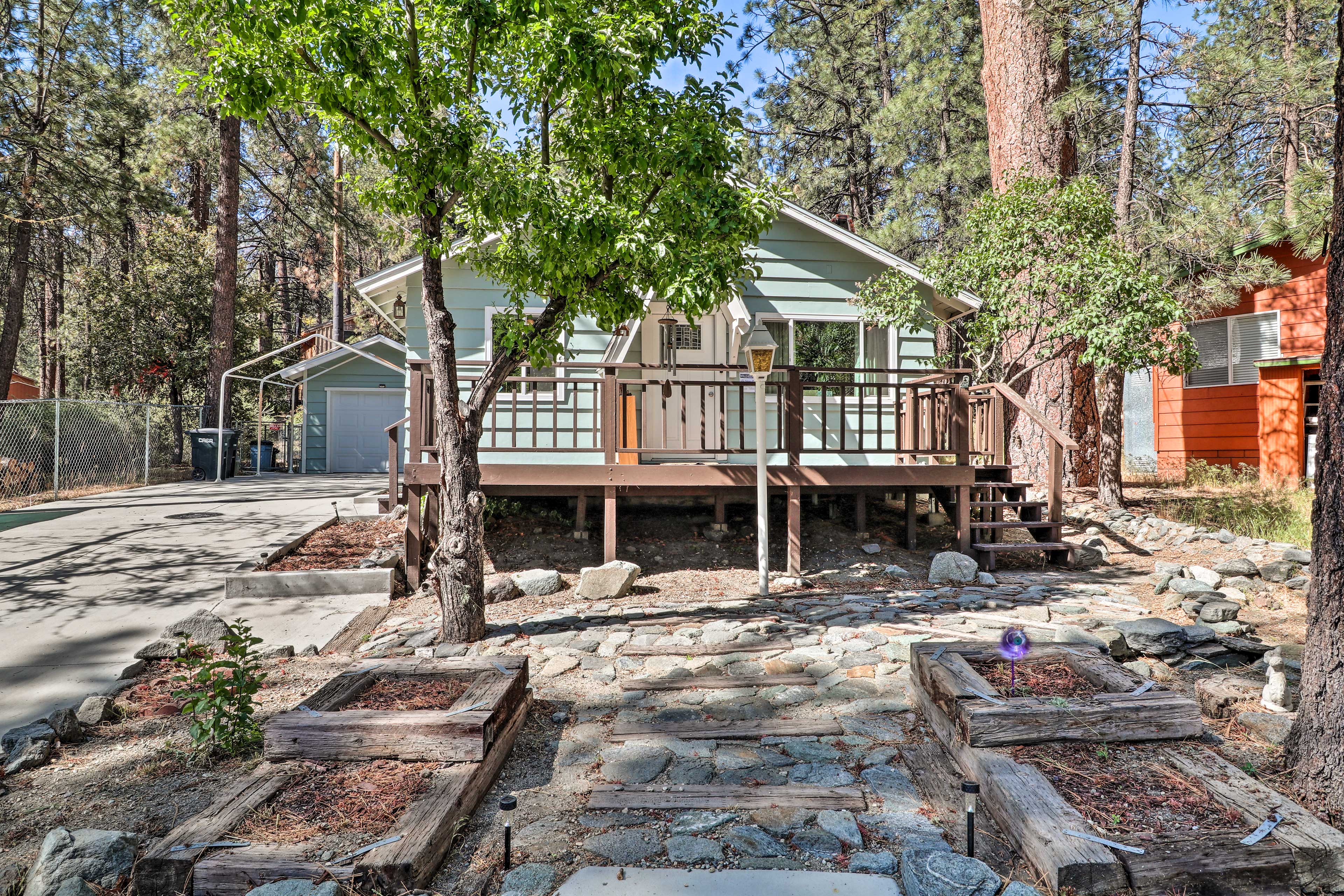 Property Image 1 - Wrightwood Cabin ~ 4 Mi to Mtn High Resort!