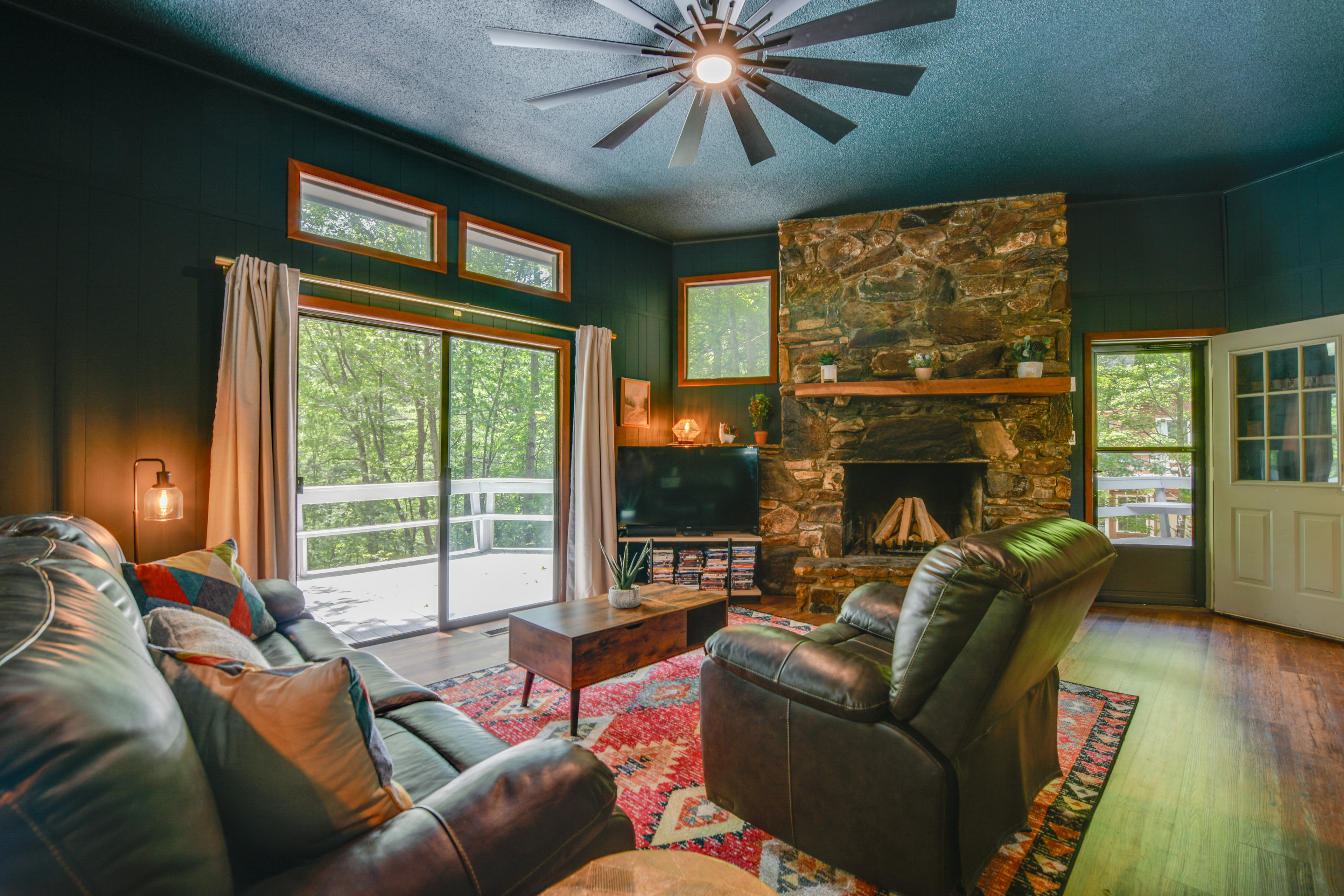 Property Image 1 - Pet-Friendly Cabin - 1 Mi From Fontana Lake!