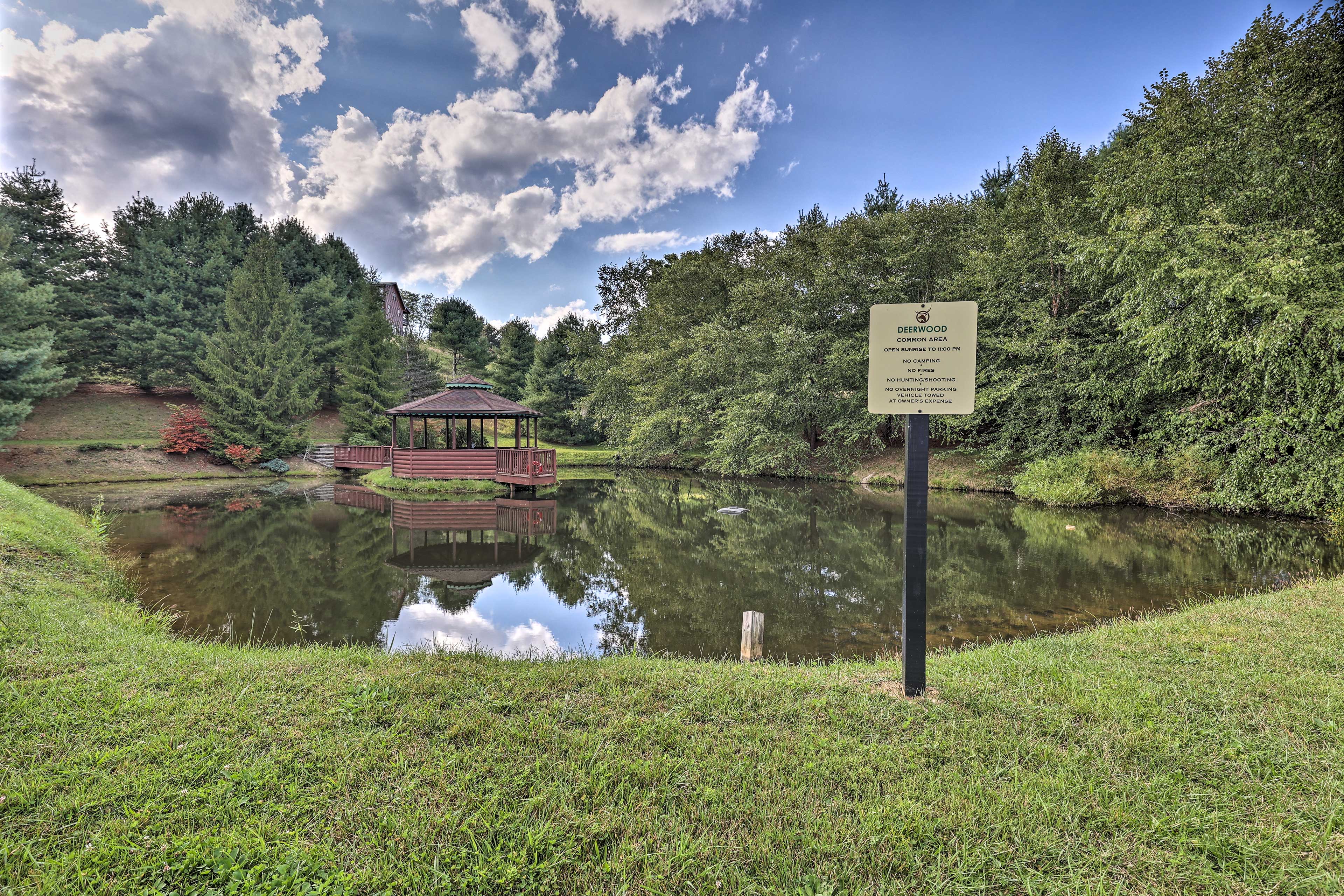 Property Image 2 - Piney Creek Mountain-View Cabin w/ Wraparound Deck