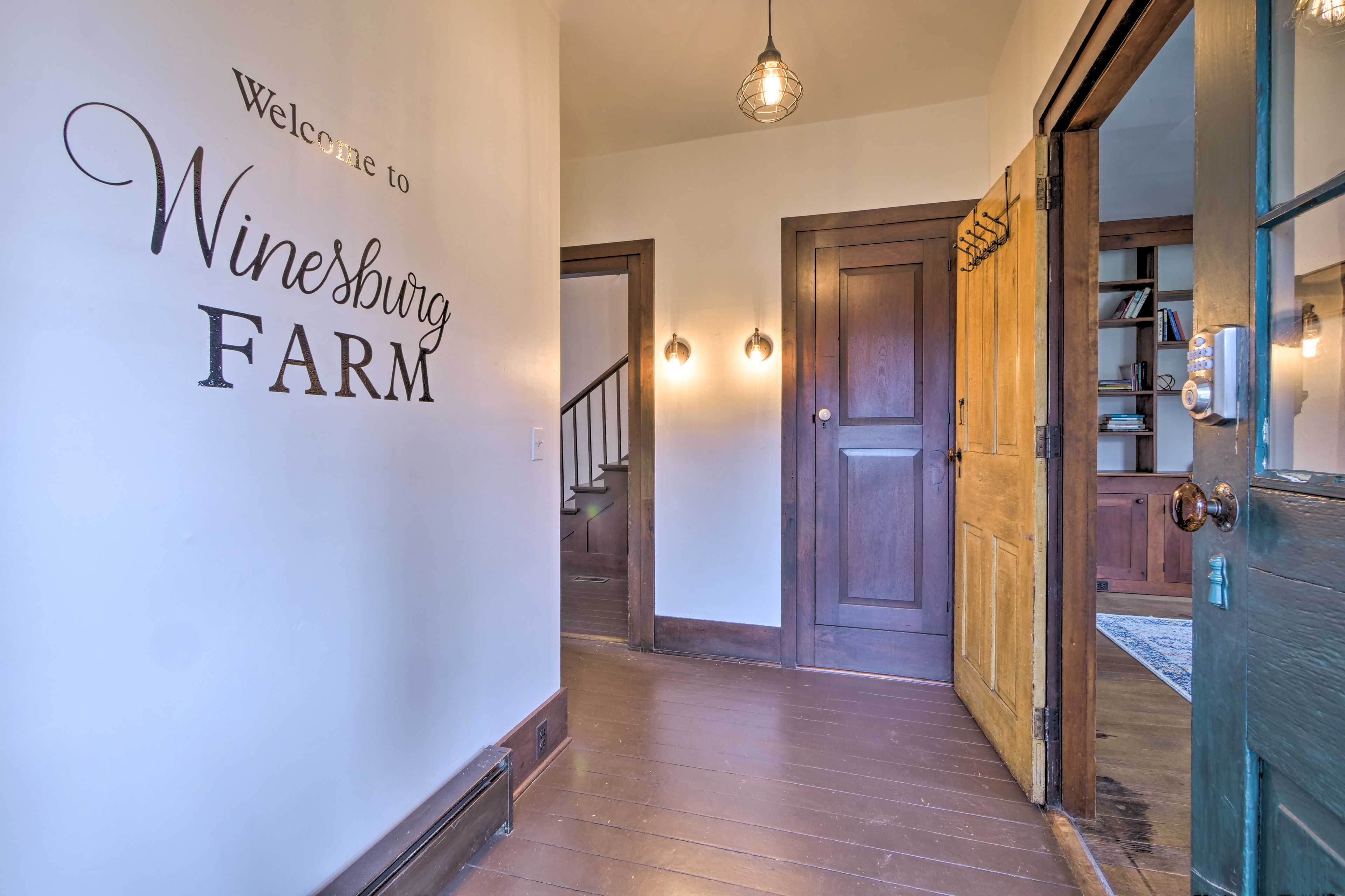 Timeless Winesburg House with Private Balcony