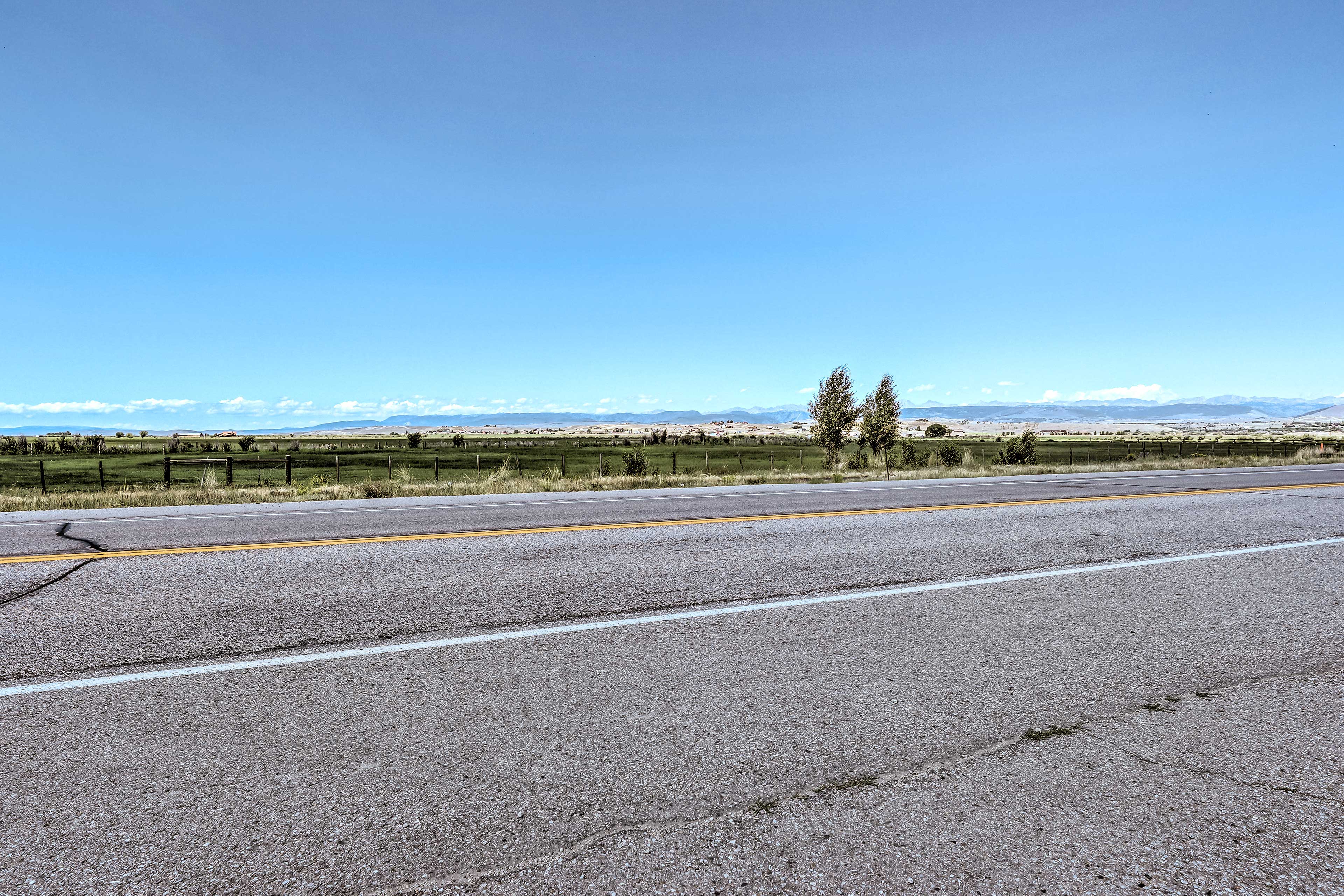 Property Image 2 - Spacious Pinedale Home w/ Mountain Range View