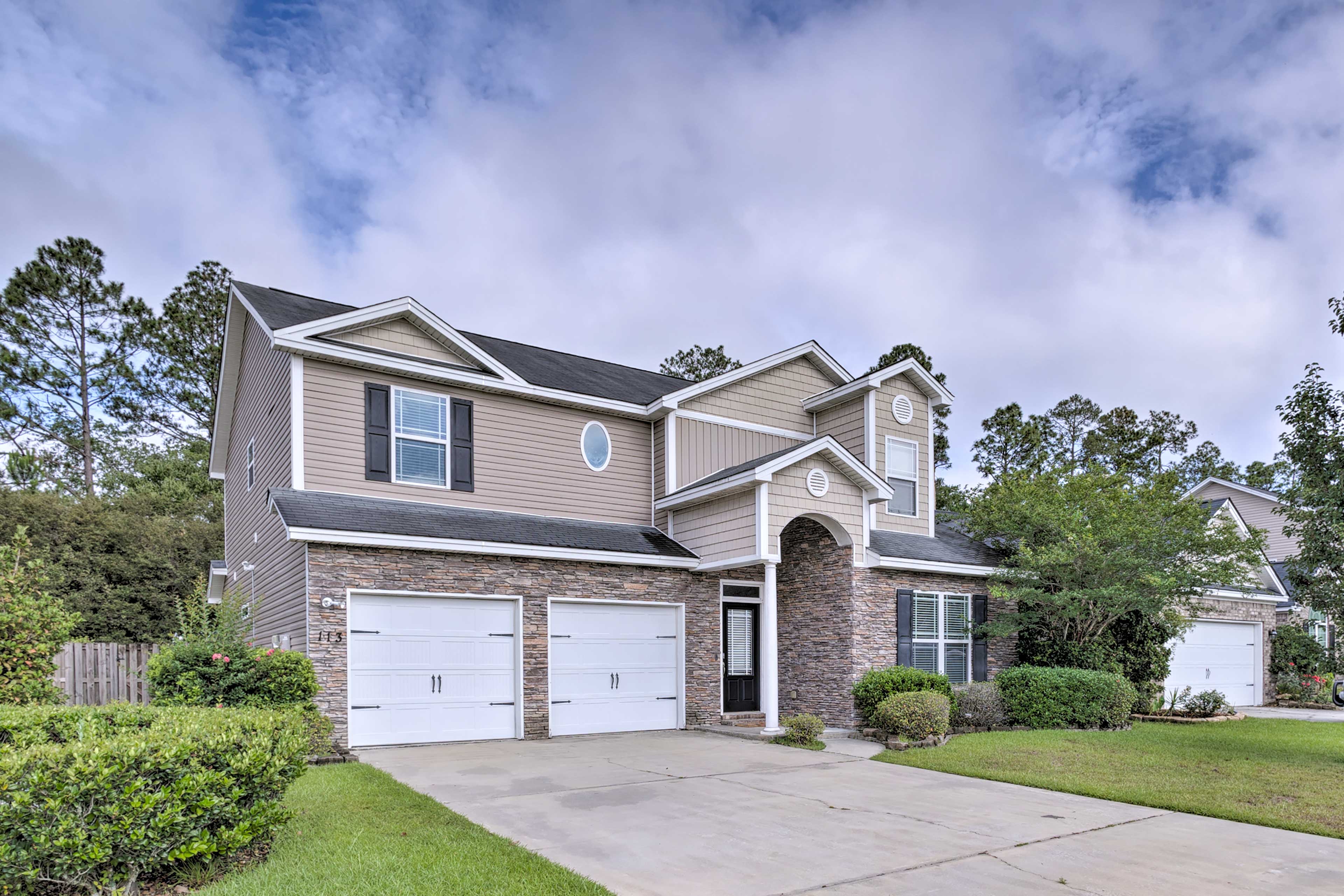 Property Image 1 - Spacious Pooler Home w/ Family-Friendly Perks