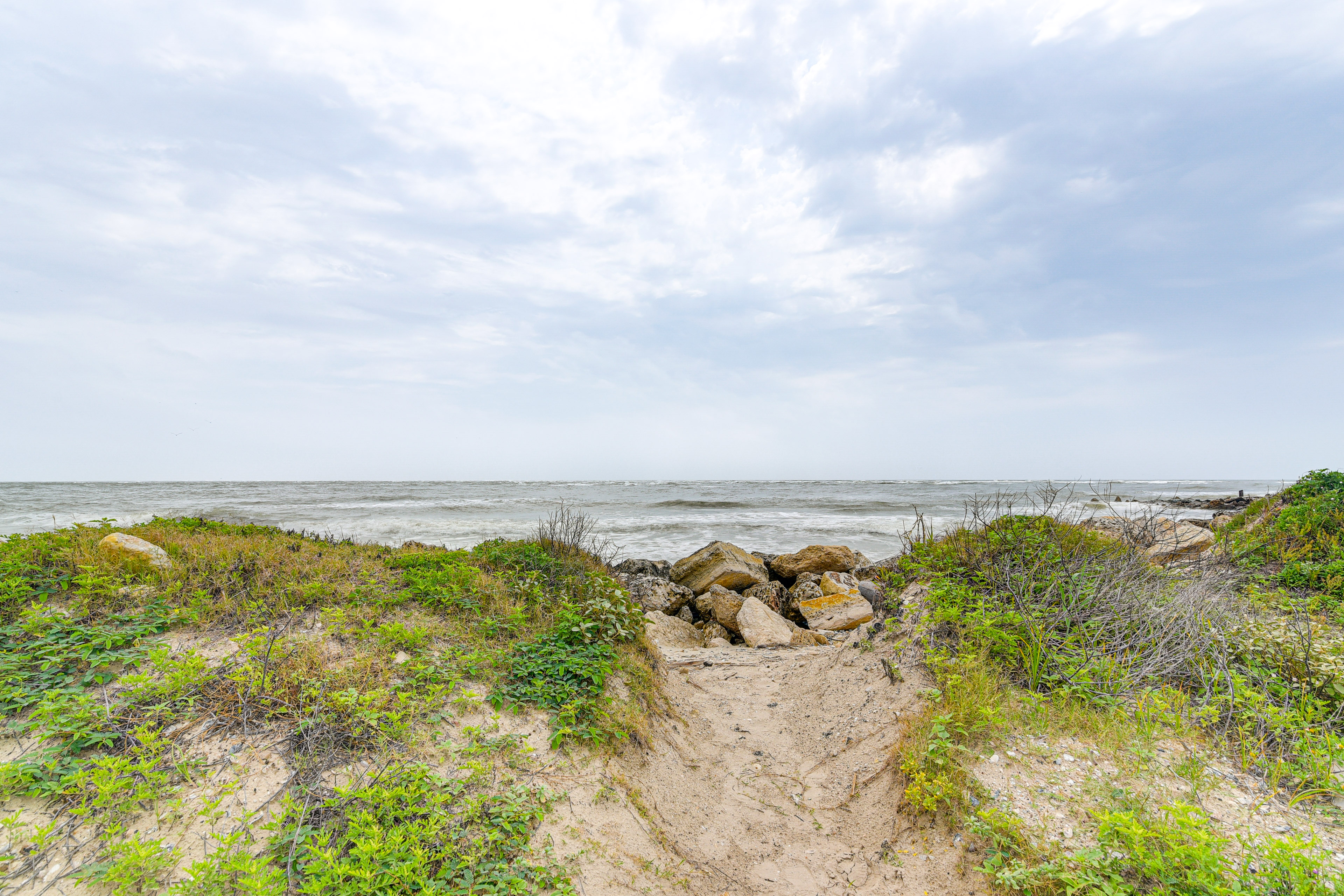 Steps from Gulf: Freeport Home w/ Water Views