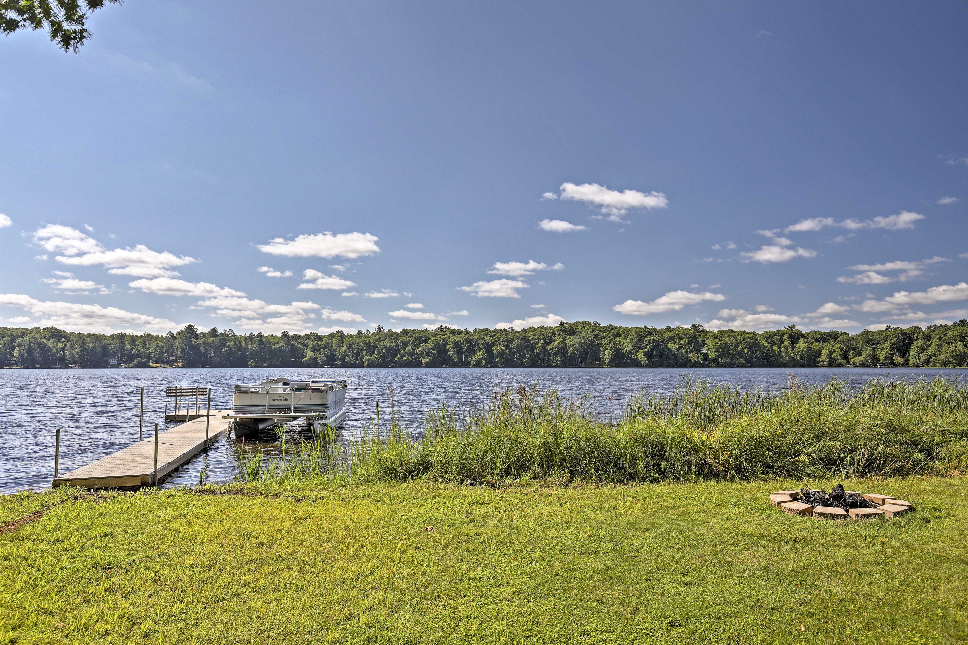 Property Image 2 - Spider Lake Cabin: Boathouse, Canoe, Deck & Sauna!