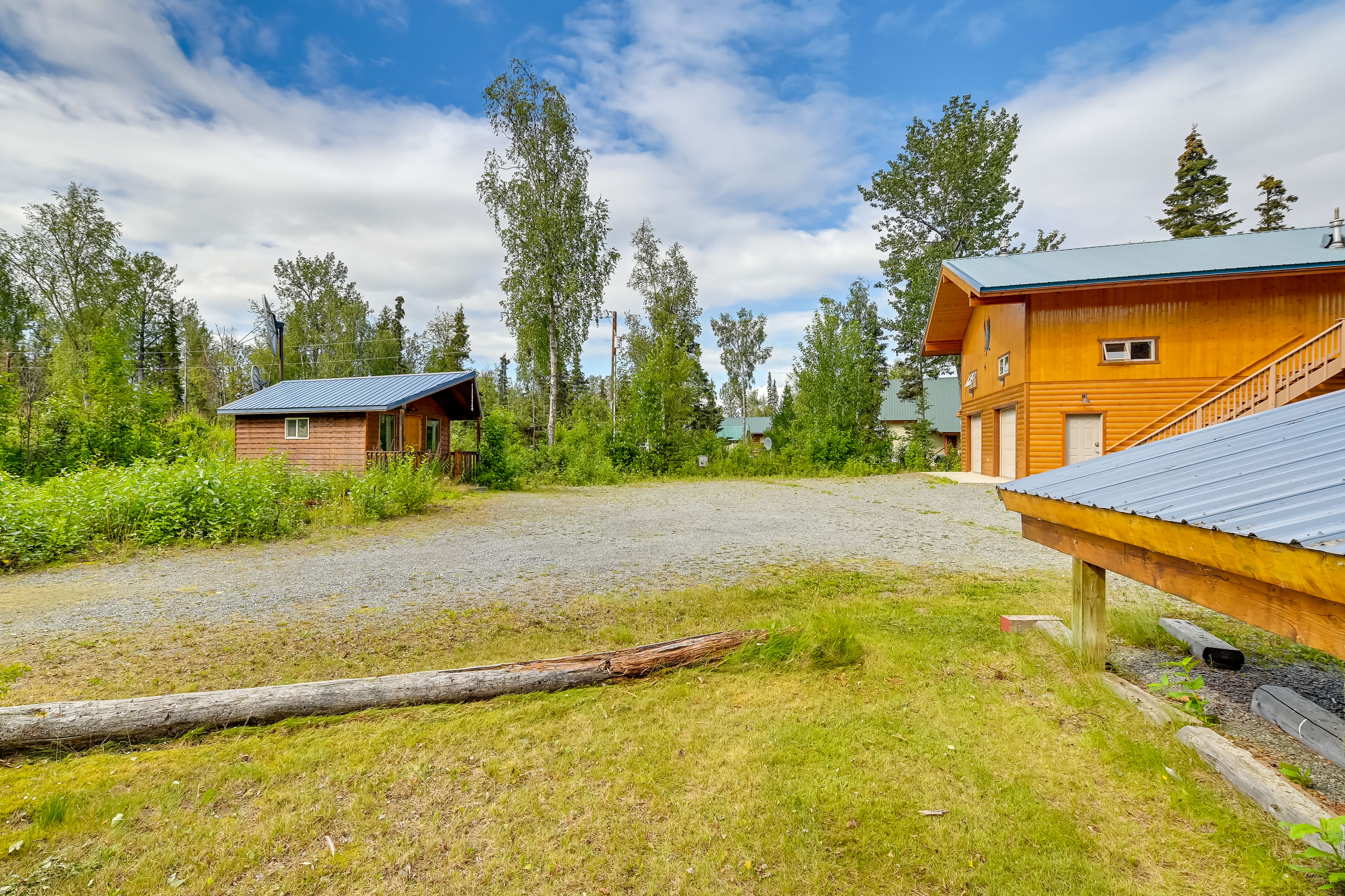 Soldotna Fishing Lodges w/ Dock on Kenai River!