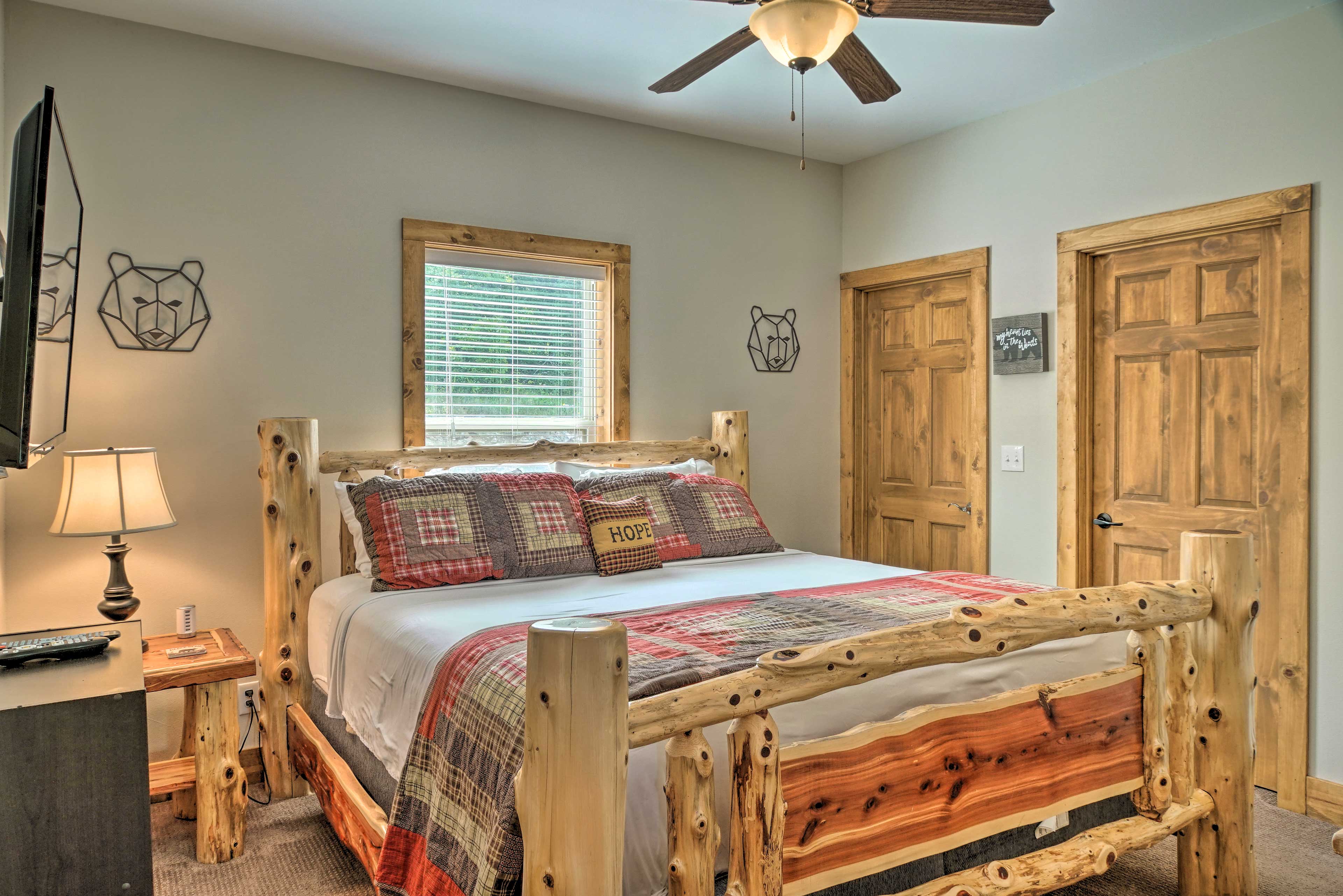 Relax Fireside: Family-Friendly Branson West Cabin