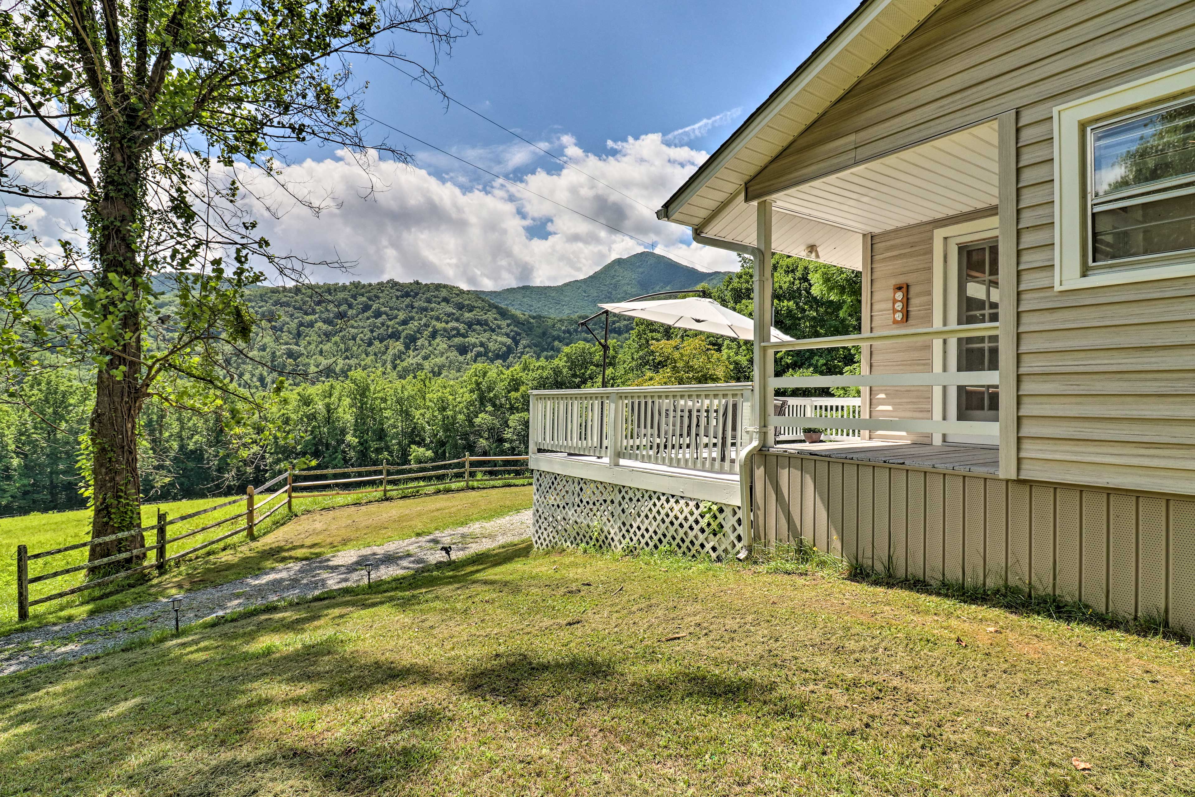 Property Image 2 - Asheville-Area Cabin w/ Deck & Mount Pisgah Views!