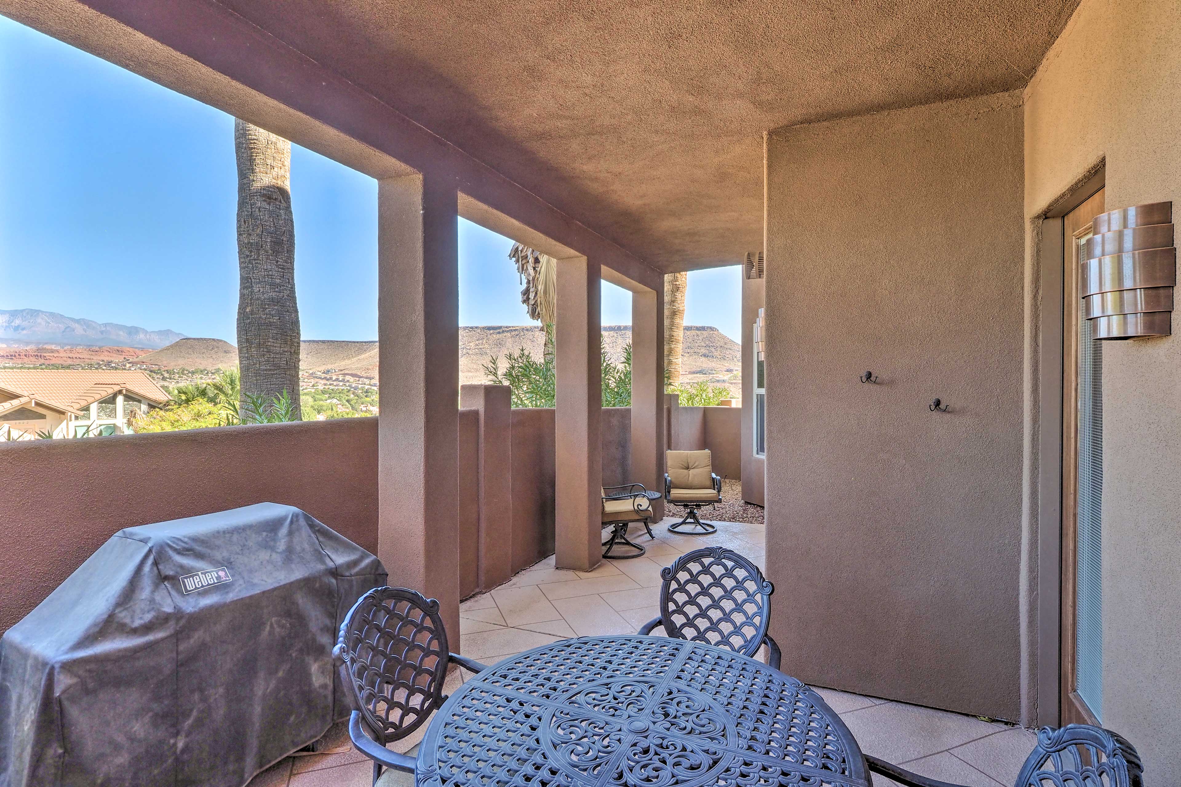 Property Image 2 - St. George Condo w/ Stunning Views, Near Dtwn