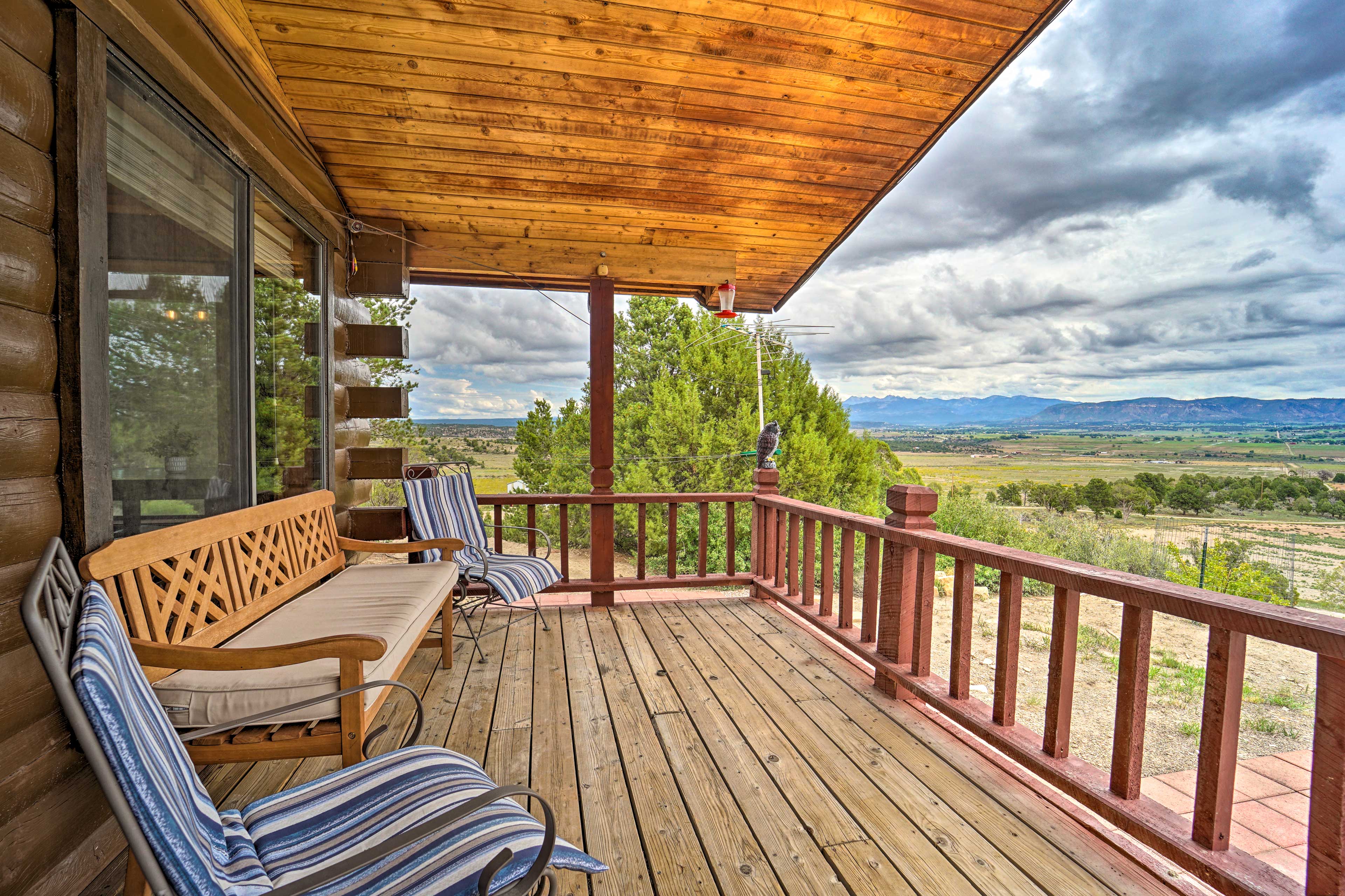 Property Image 1 - Sprawling Mountain-View Cabin: 5 Mi to Mesa Verde