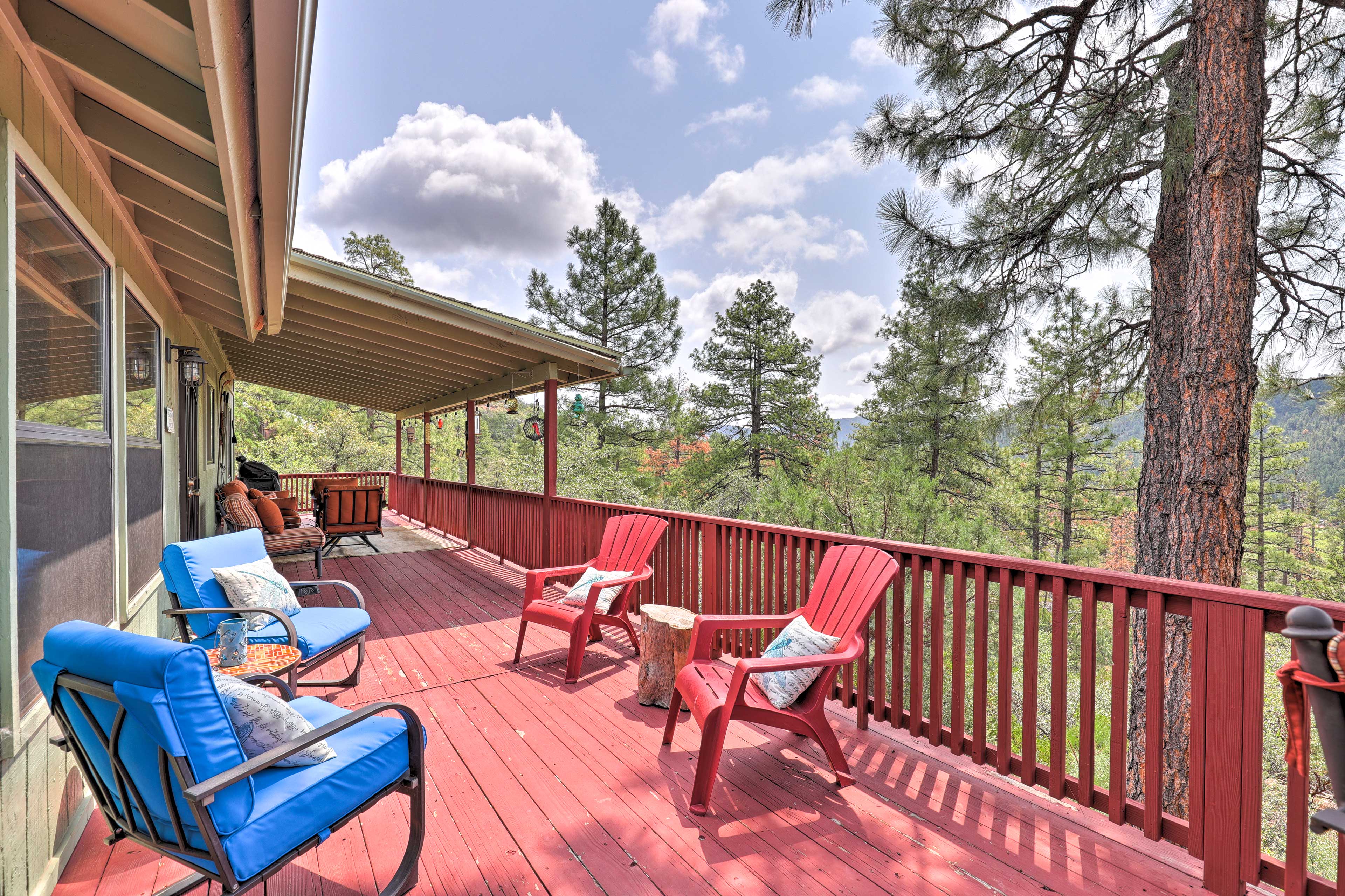 Property Image 1 - Strawberry Hideaway in the Pines w/ Hot Tub!