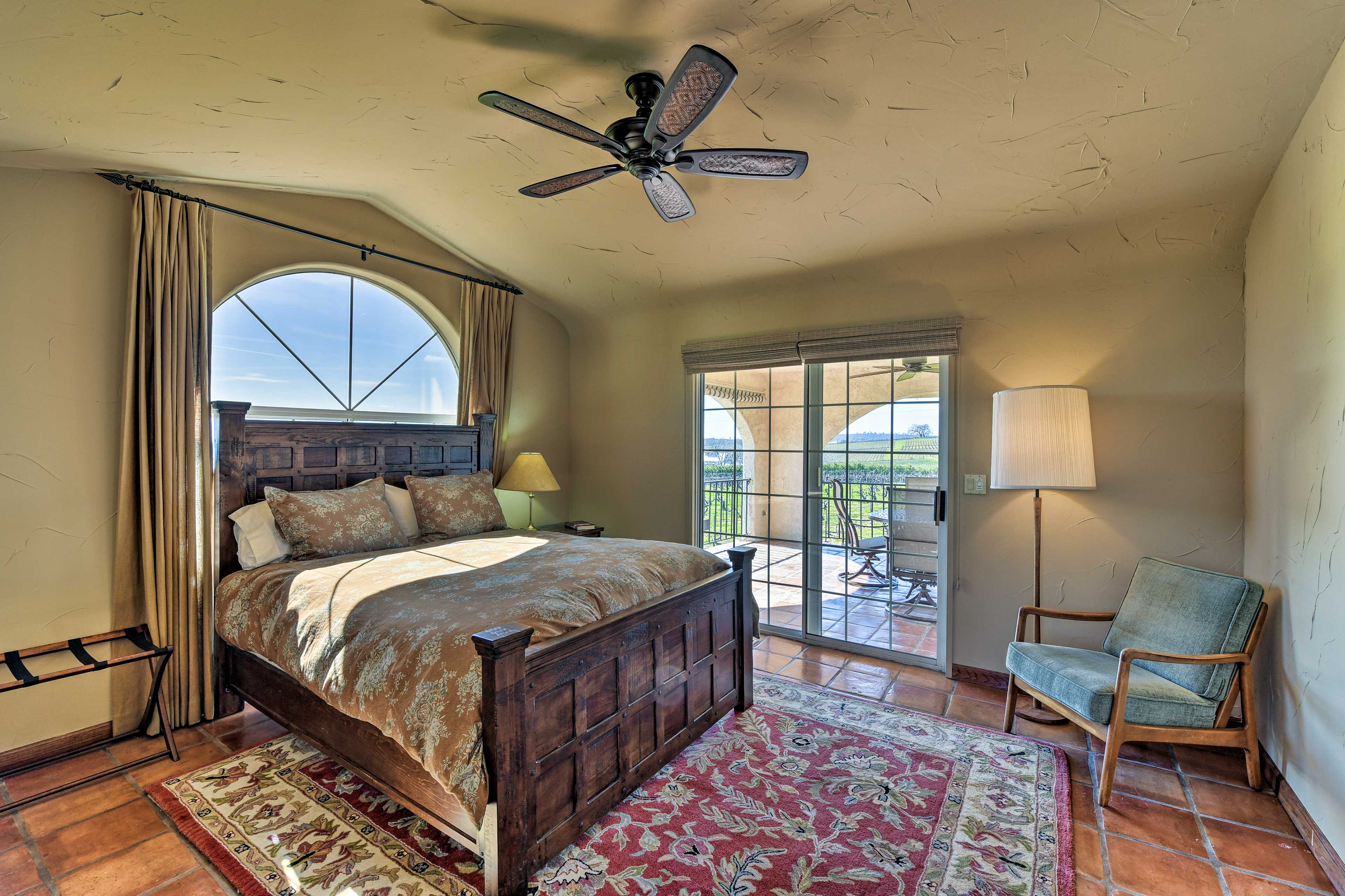 Working Vineyard & Private Pool: Villa in Plymouth