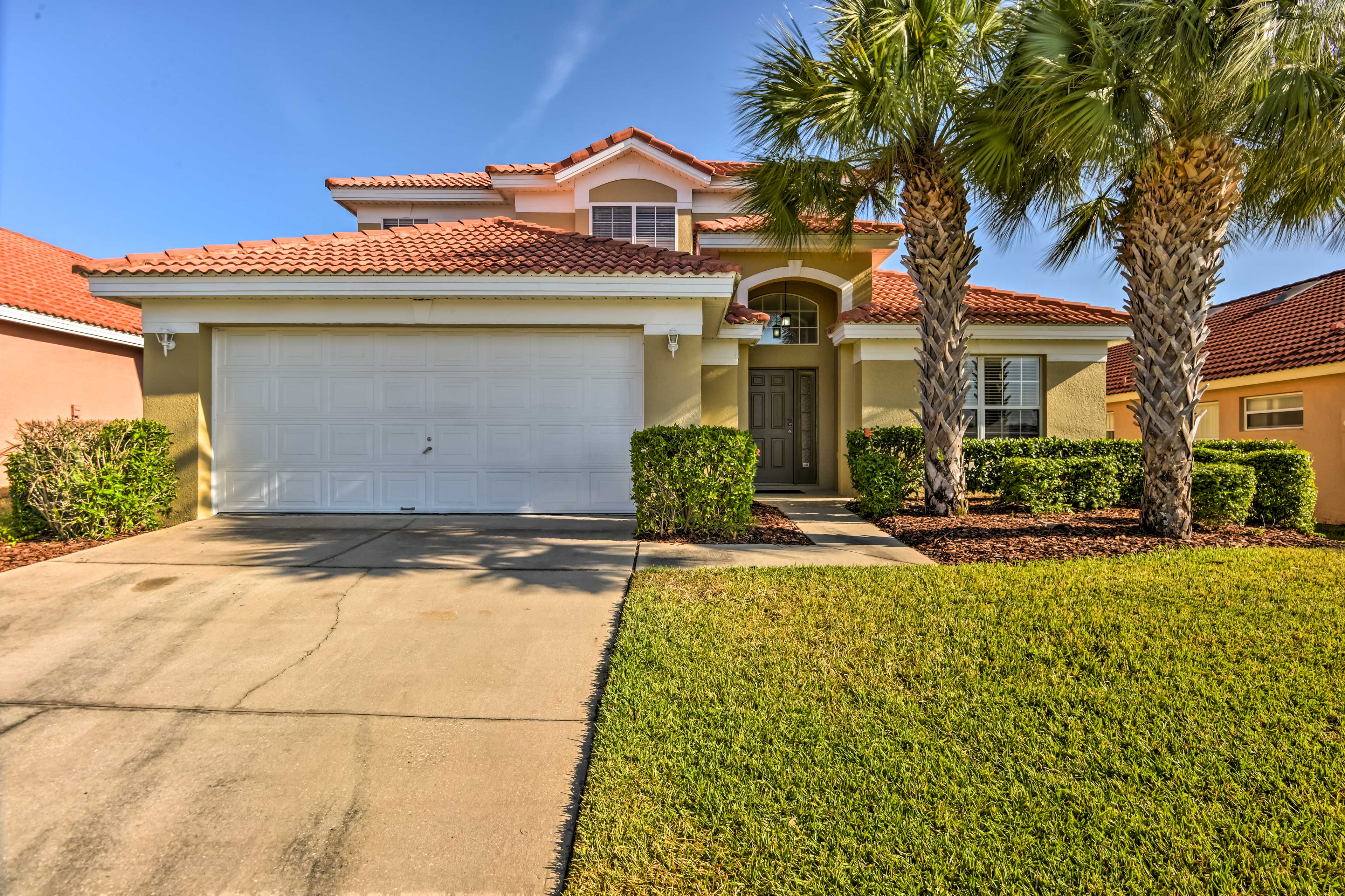 Property Image 2 - Resort-Style Davenport Villa: Heated Pool, Hot Tub