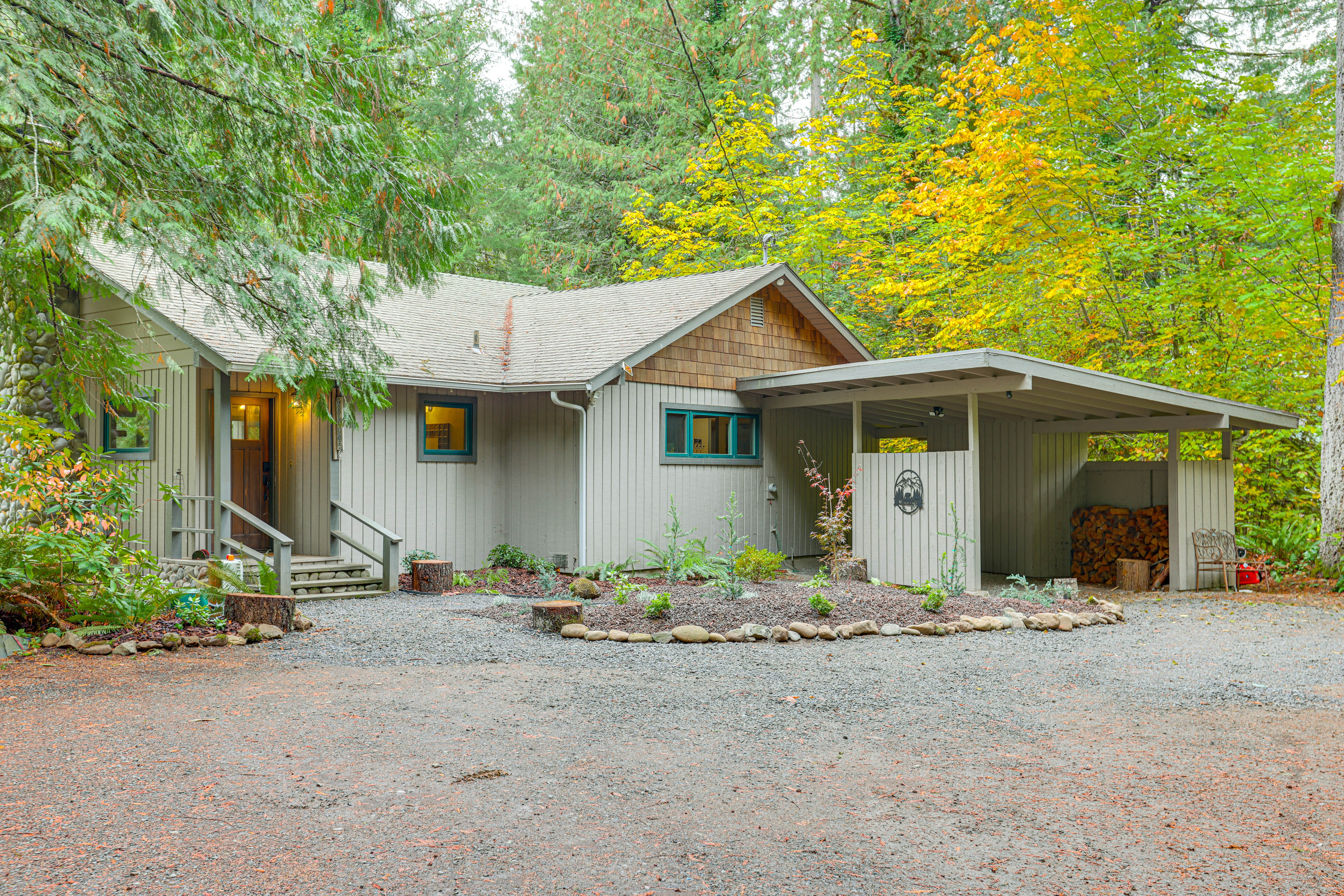 Property Image 2 - Quiet & Romantic Riverfront McKenzie Bridge Cabin!