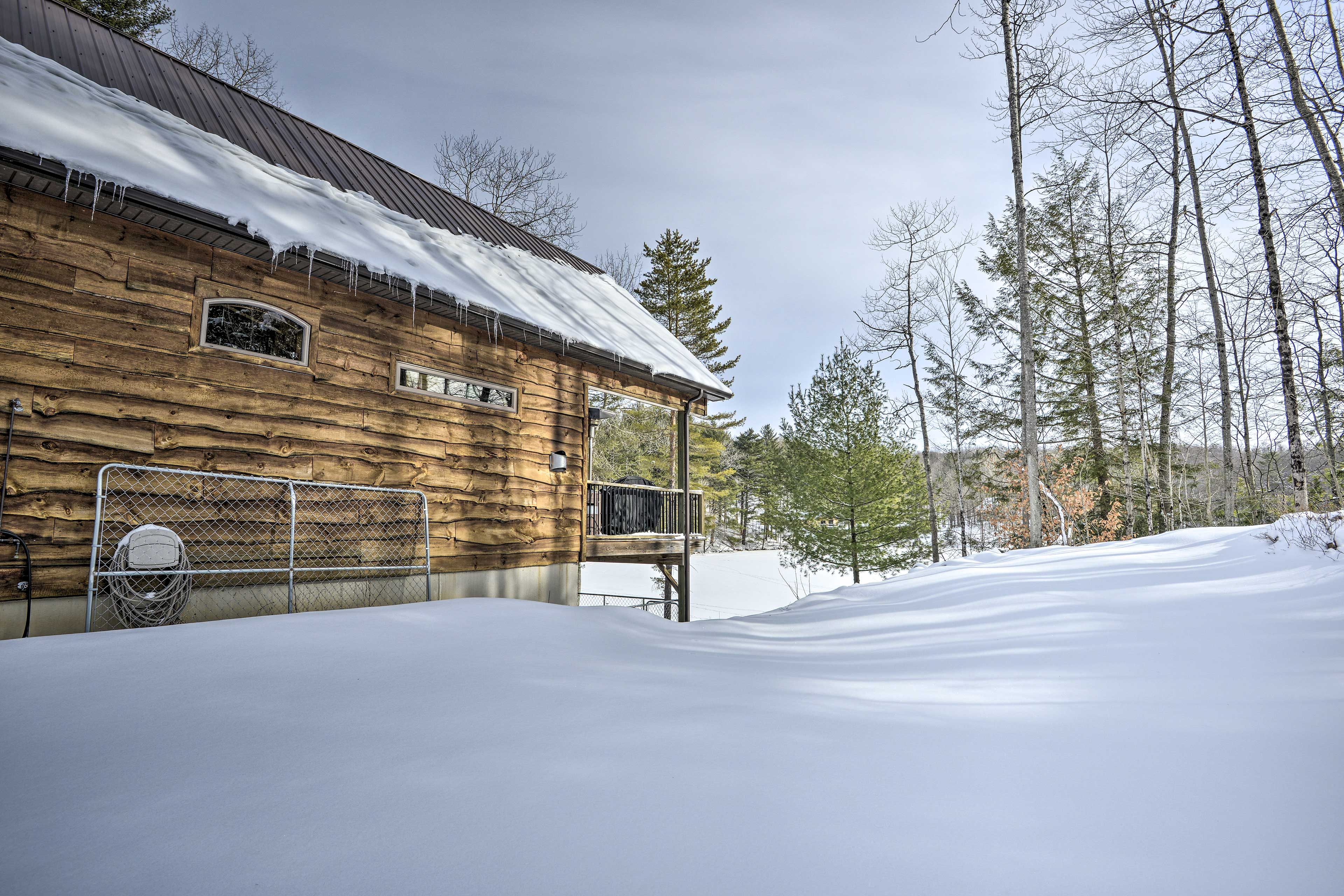 Adirondack Cabin on Private Lake Near Glenfield!