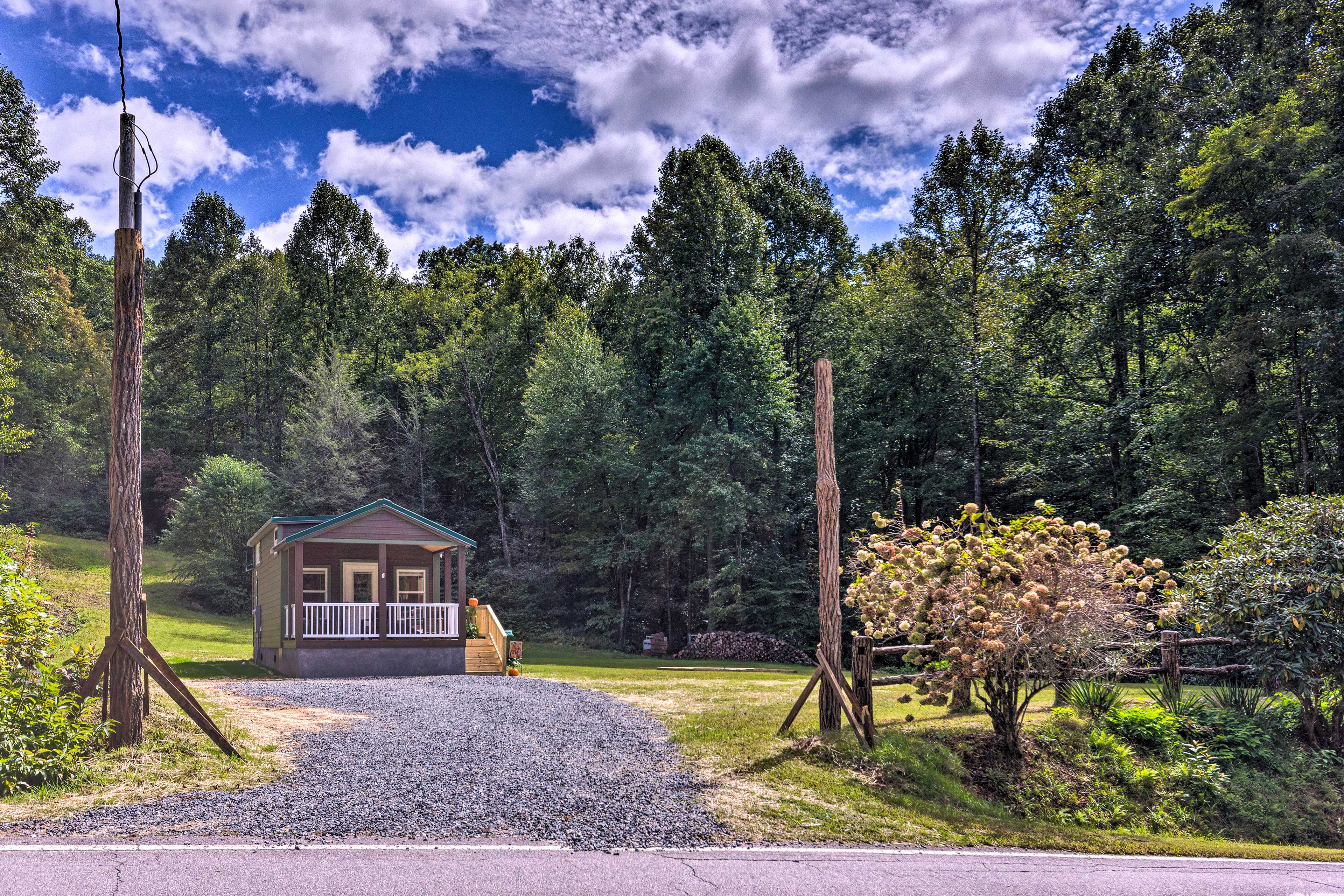 Property Image 1 - Quaint Mtn Cabin: Cottage Living Near Big Adventure