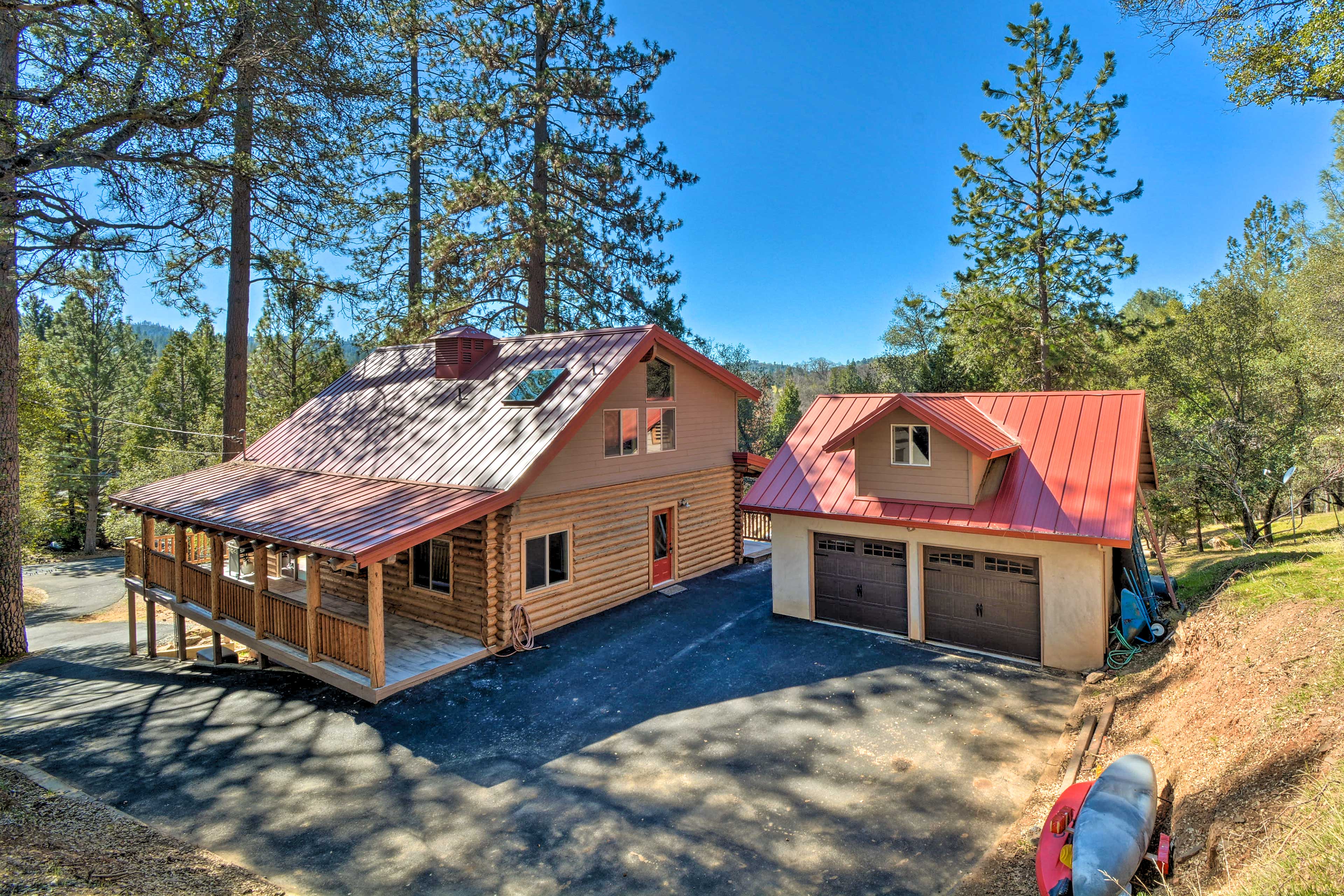 Property Image 1 - Updated Groveland Cabin w/ Wraparound Deck!