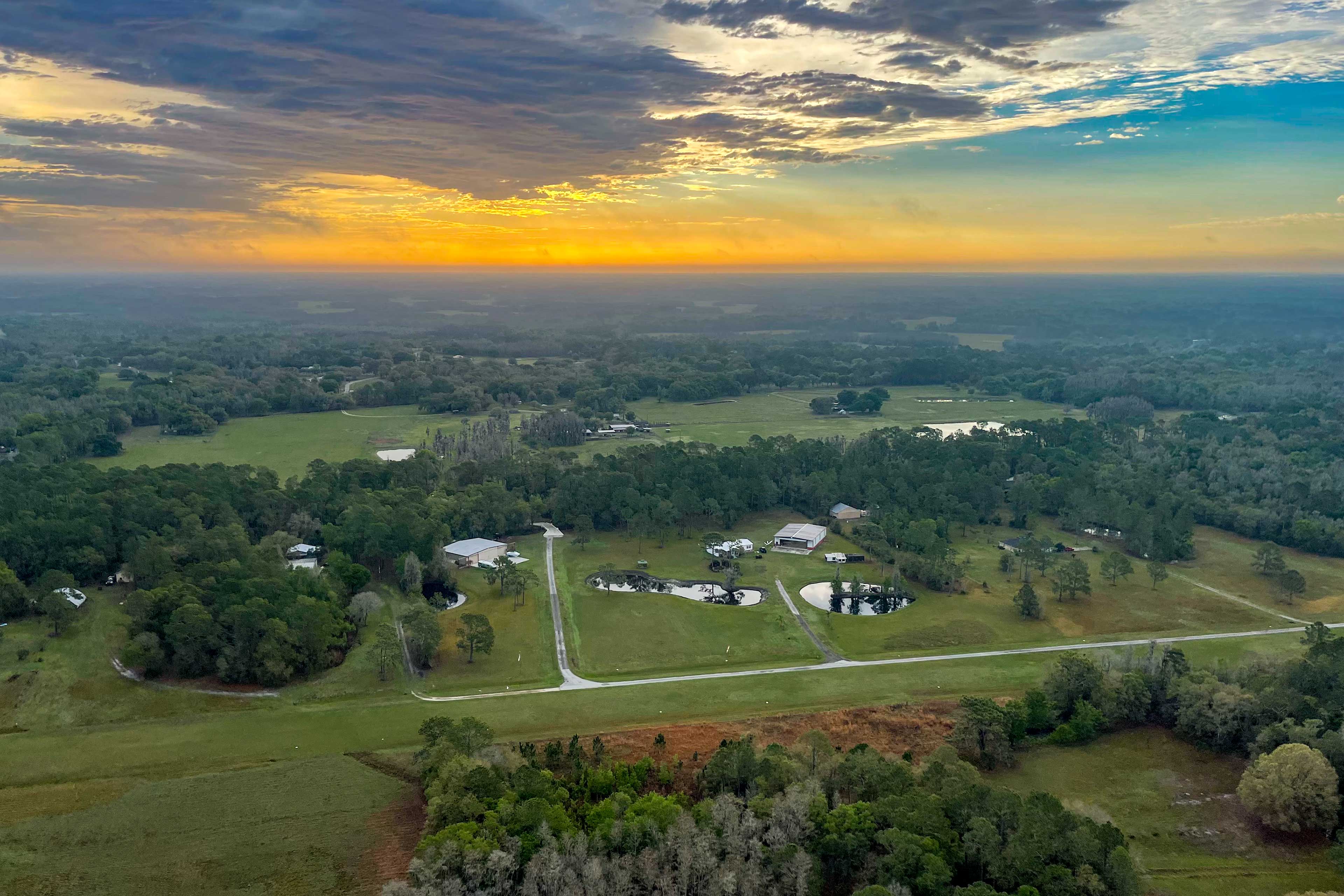 Property Image 2 - Updated Lakeland Home + Fire Pit on 10 Acres!