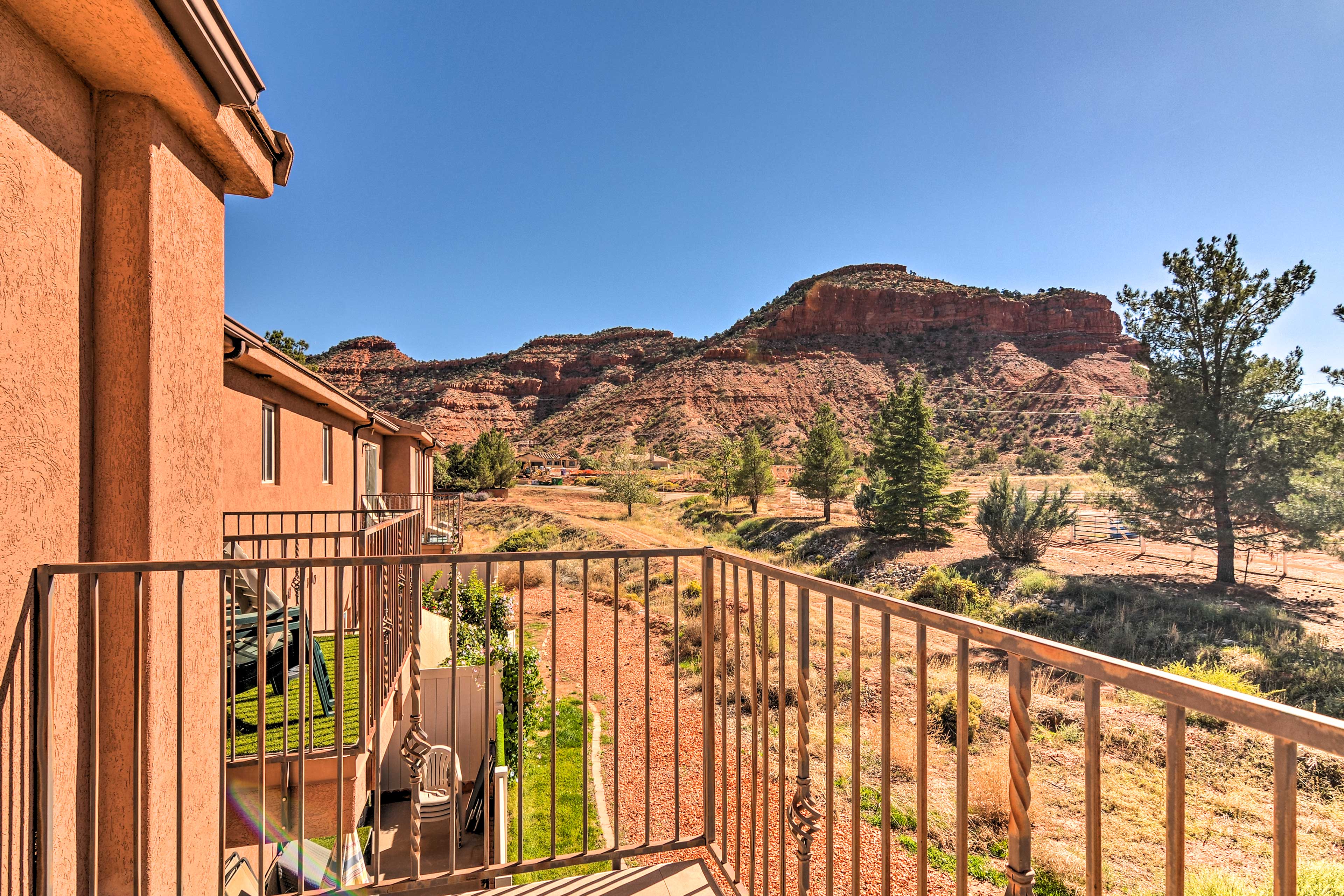 Property Image 2 - Updated Townhome w/ Patio & Red Rock Views!