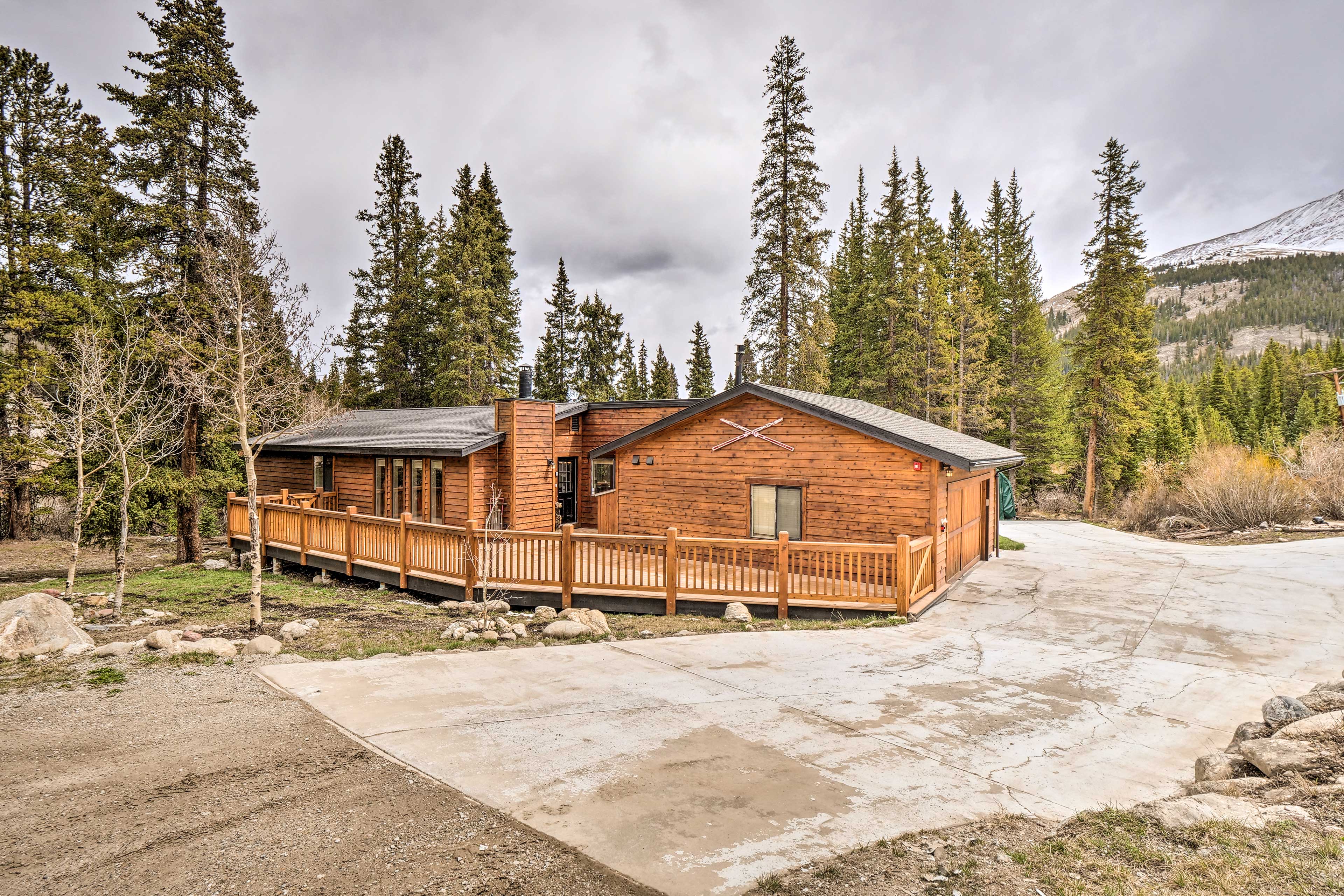 Property Image 2 - Stunning Breckenridge Cabin: 1 Mi to Quandary