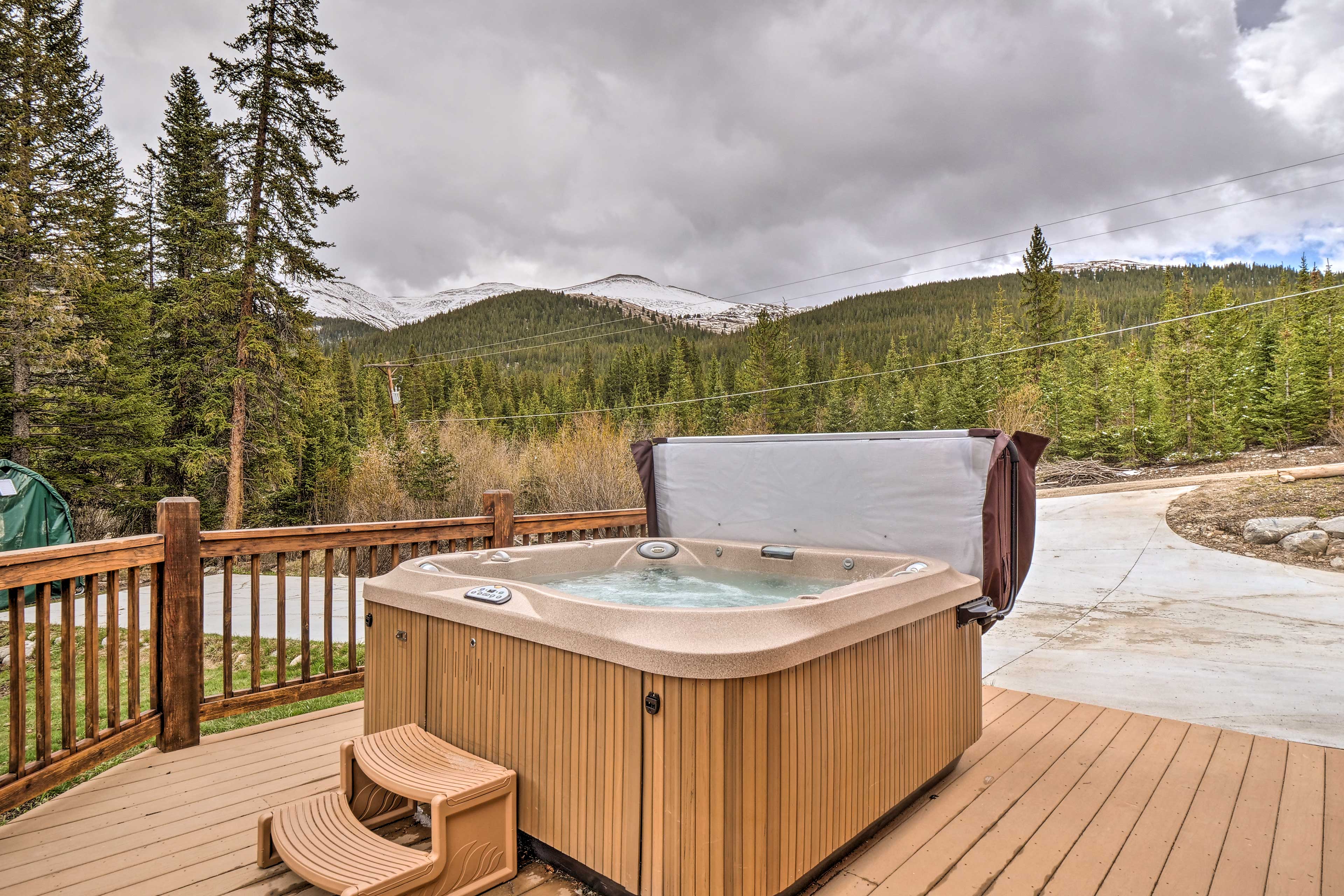 Property Image 1 - Idyllic Breckenridge Cabin: 1 Mi to Quandary Trail