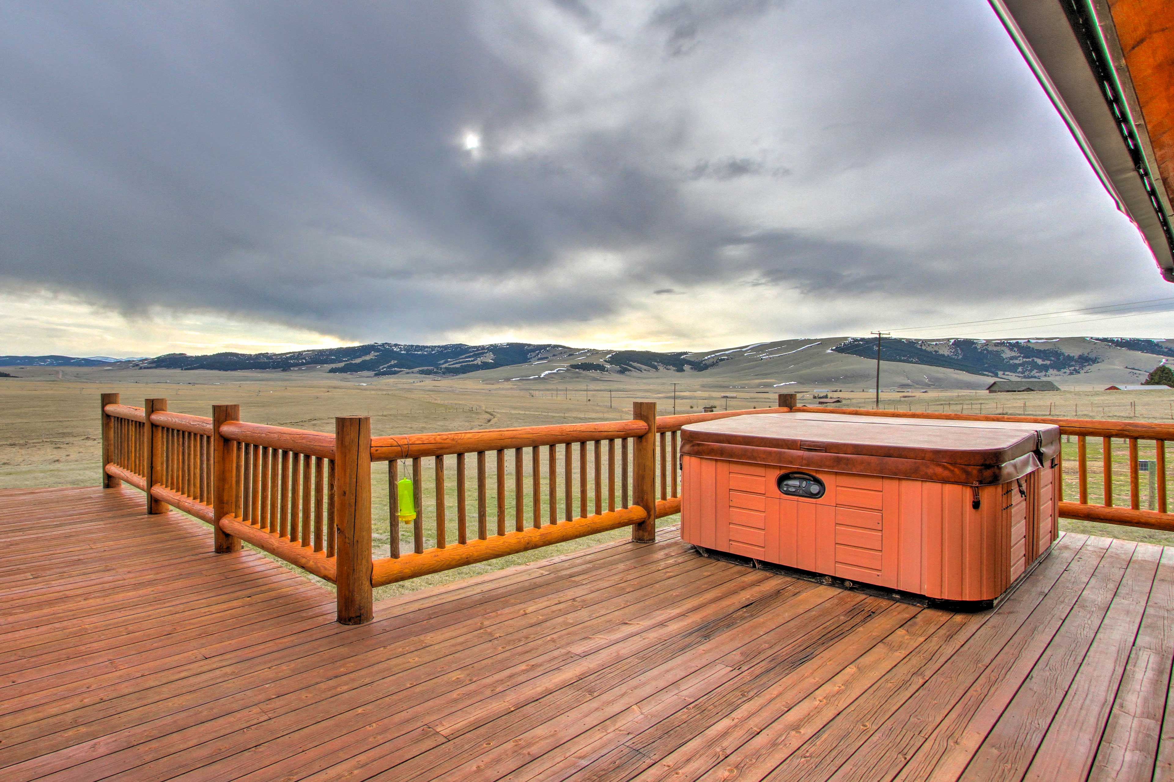 Property Image 2 - Stunning Mountain-View Ranch on 132 Acres!