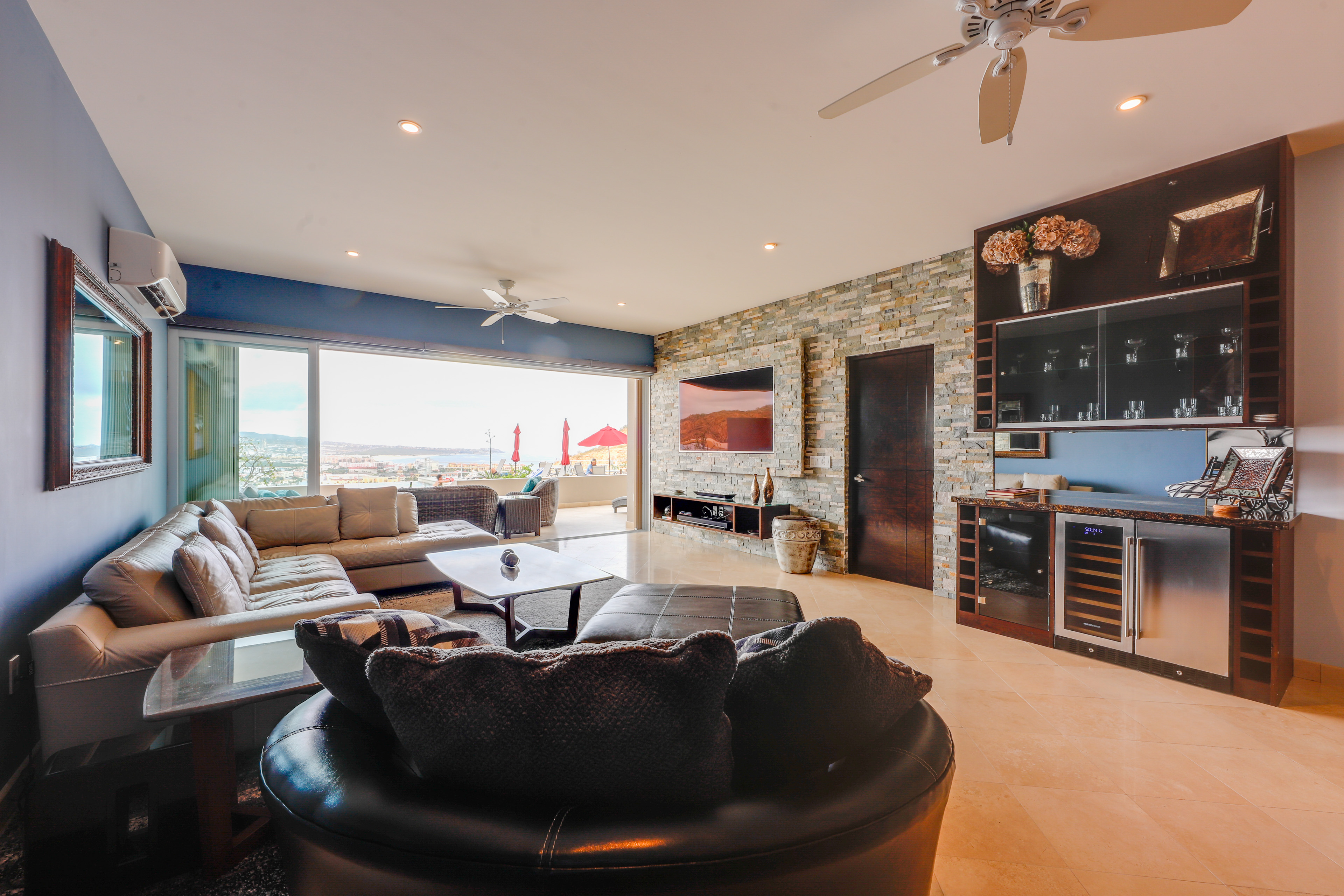 Luxe Mtn Top Retreat w/ Pool Access & Sea View!