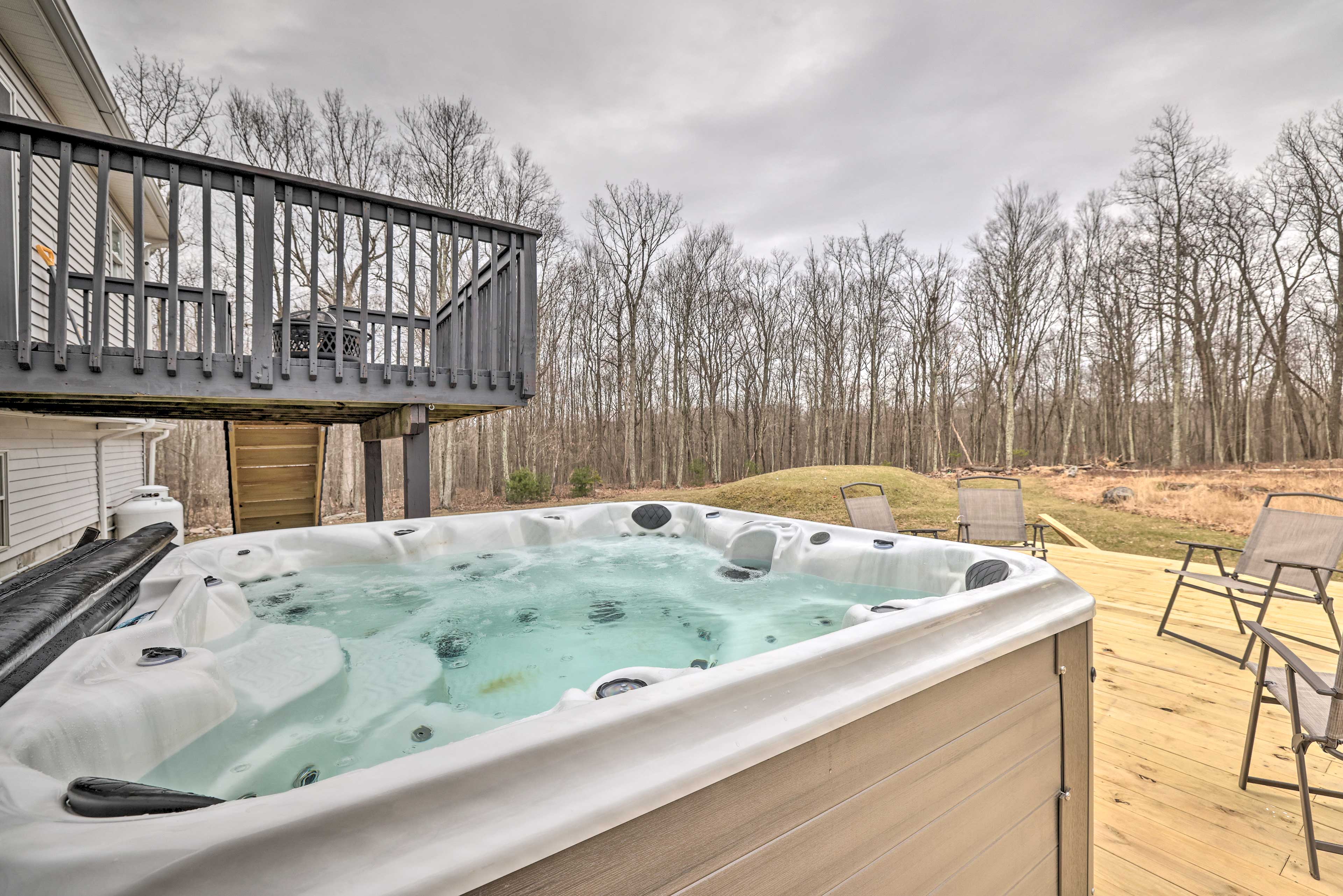 Property Image 1 - Stunning Stroudsburg Home w/ Private Hot Tub!