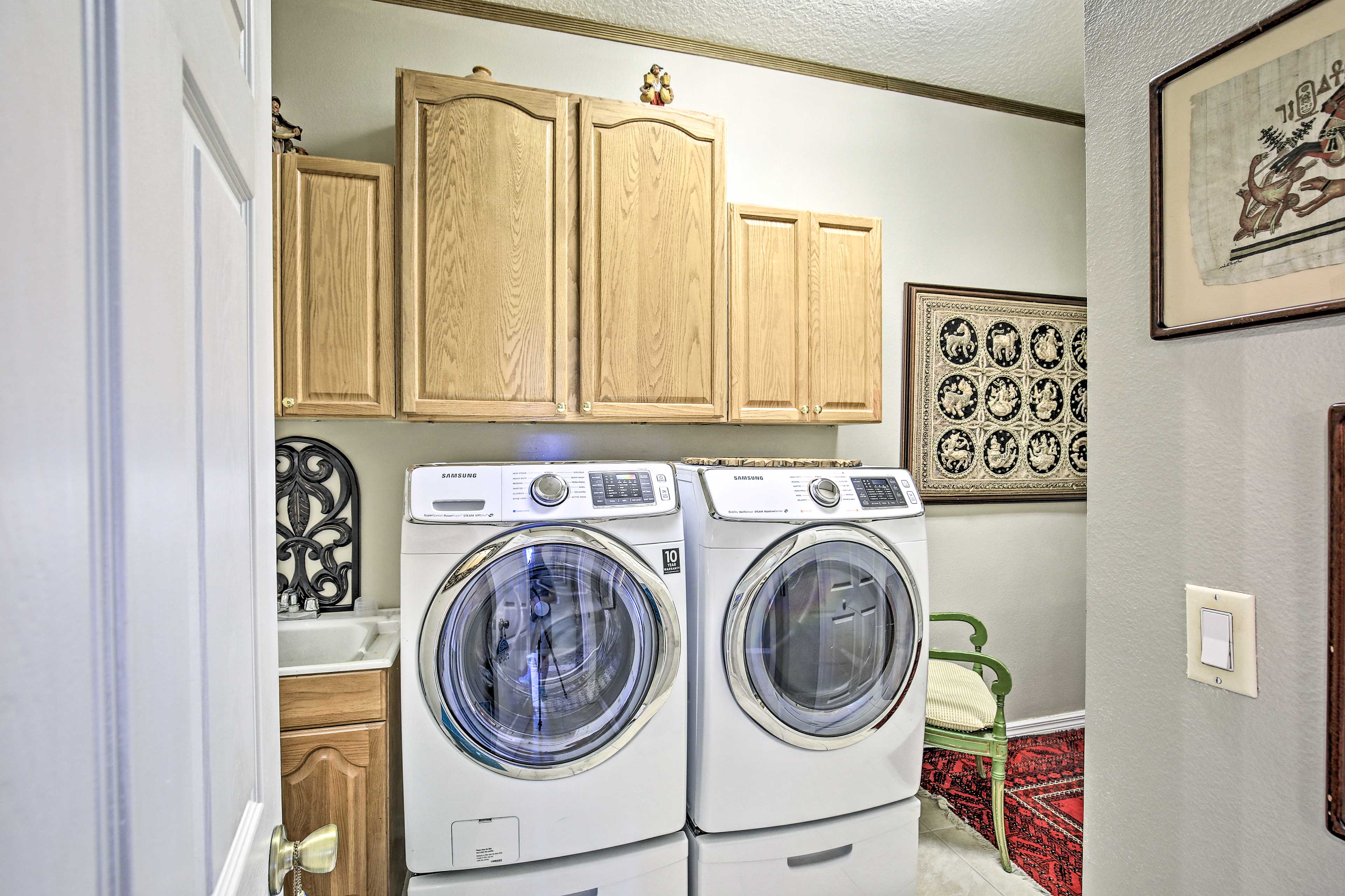 Luxurious Home w/ Private Pool & Lanai Near Tampa!