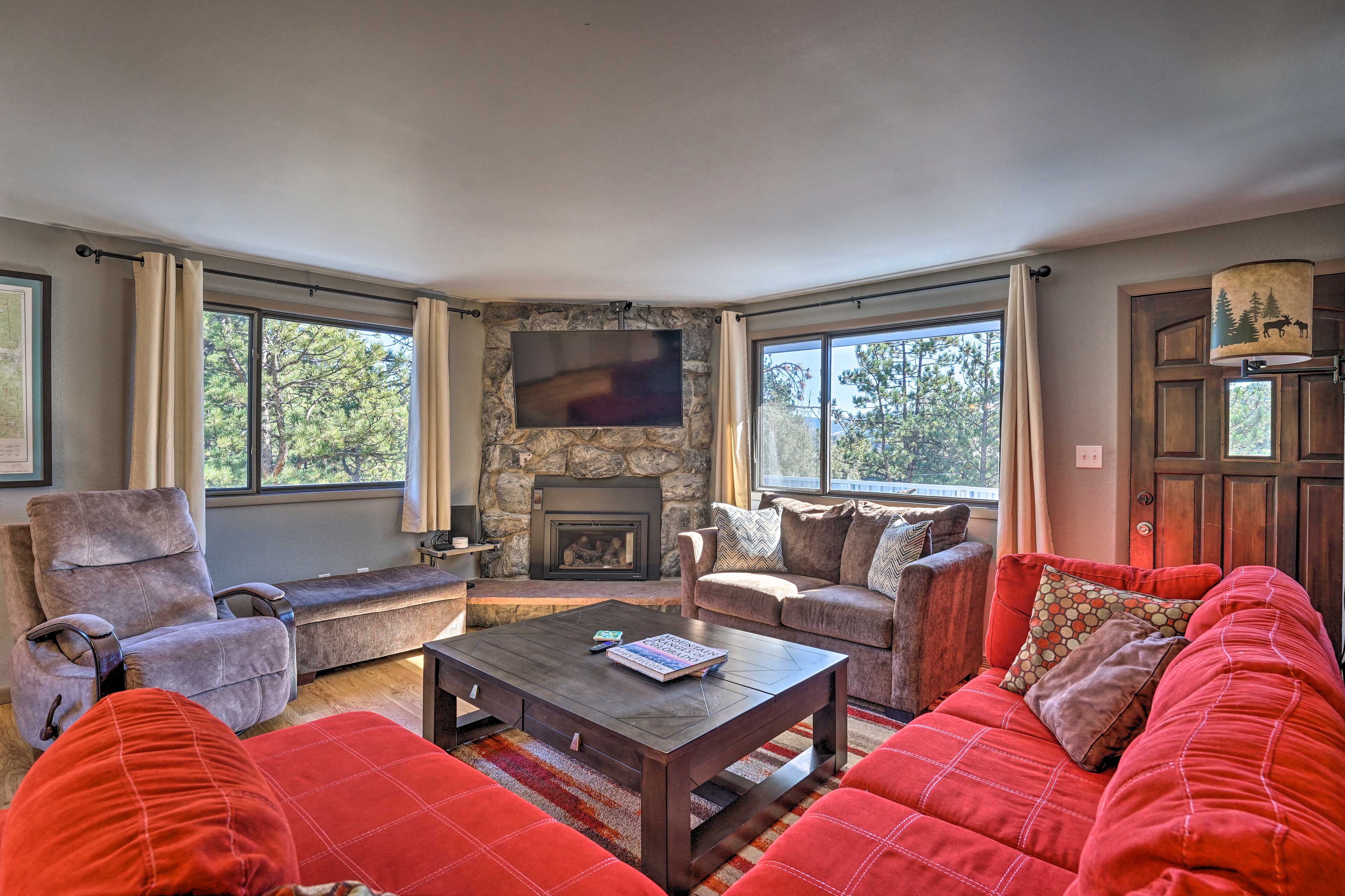 Property Image 2 - Luxe Updated Home w/ Grill + Hot Tub: 4 Mi to RMNP