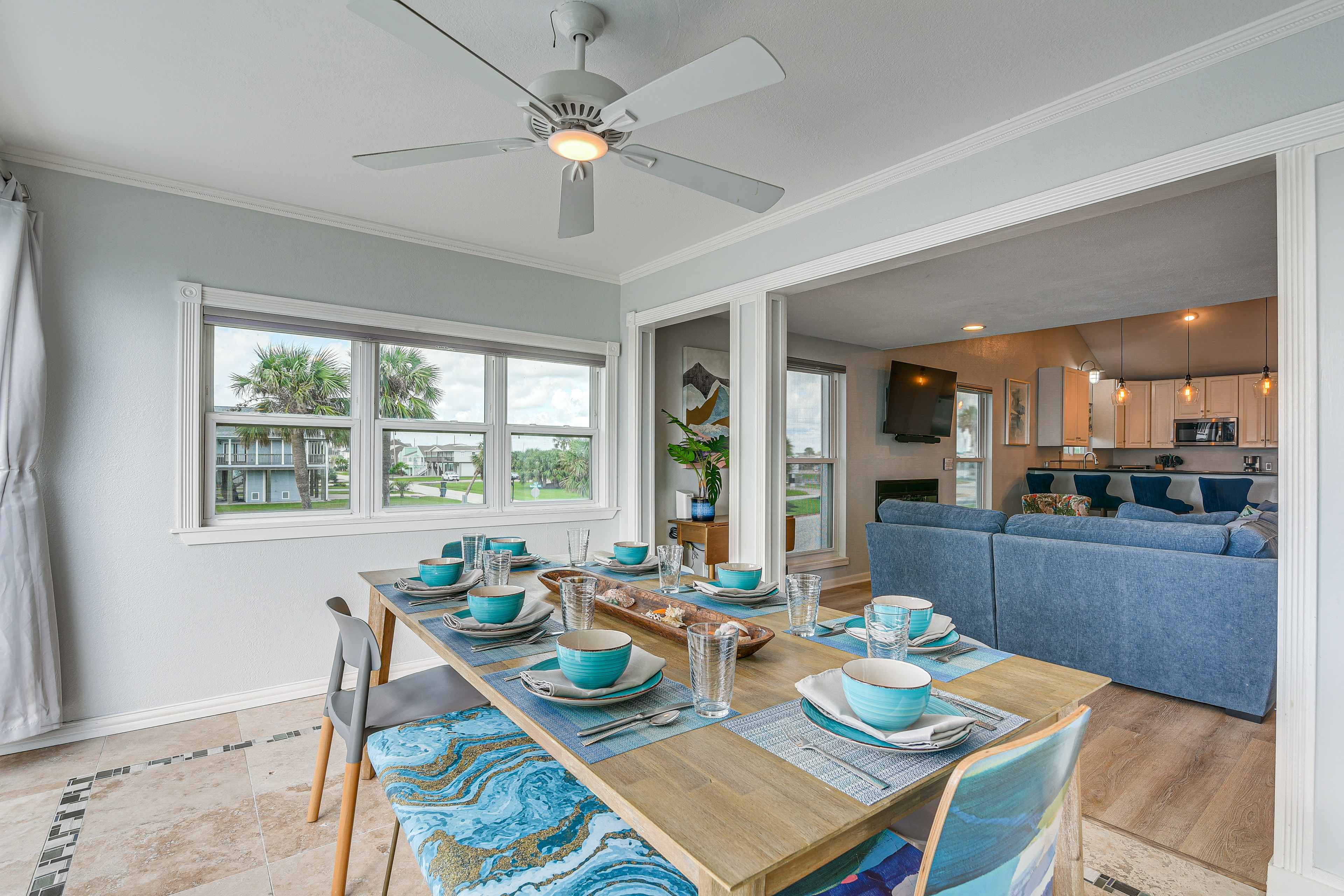 Walk to Pirates Beach - Luxe Galveston Home