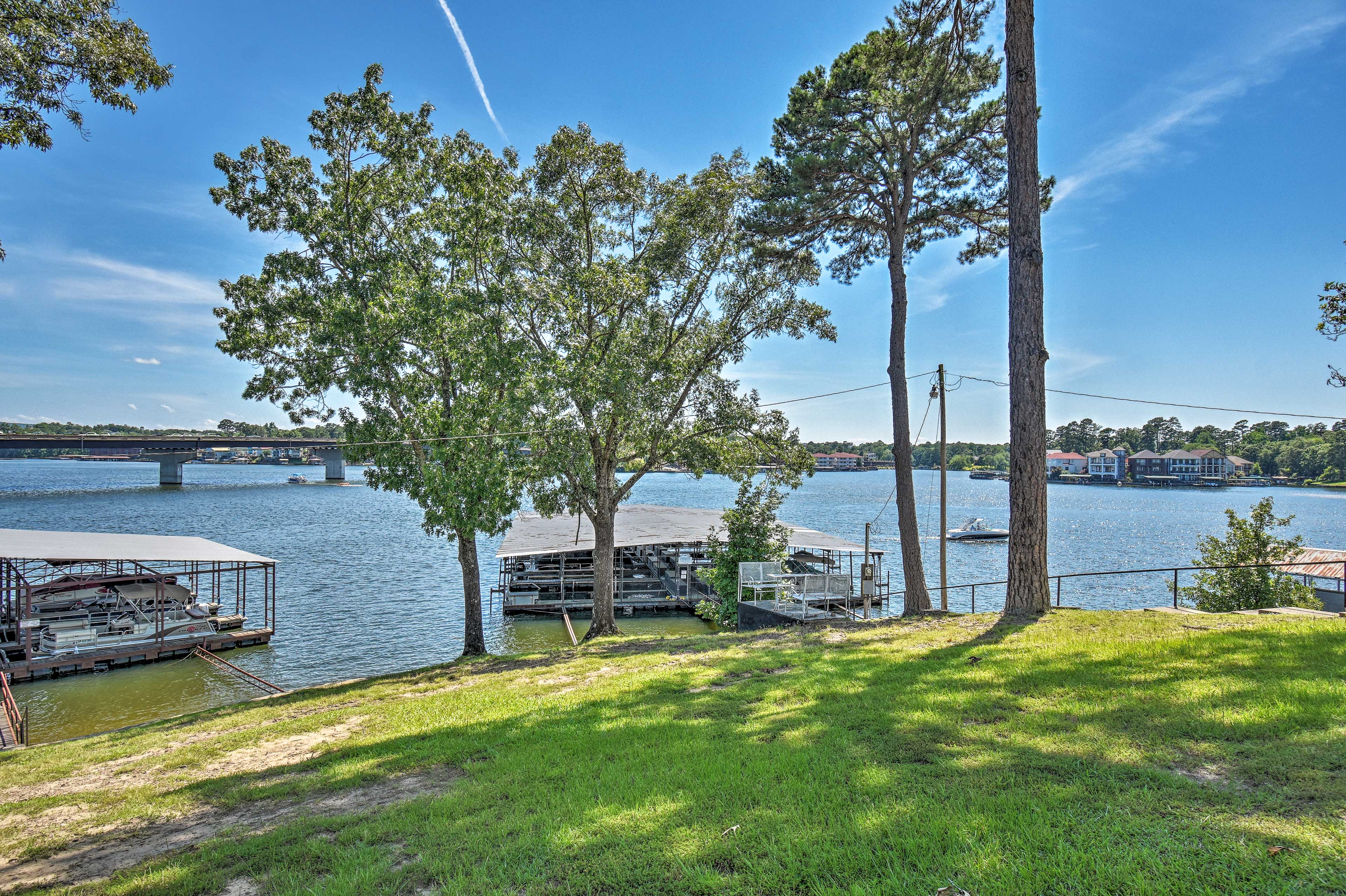 Property Image 2 - Mid-Century Modern Condo on Lake w/ Boat Slip!